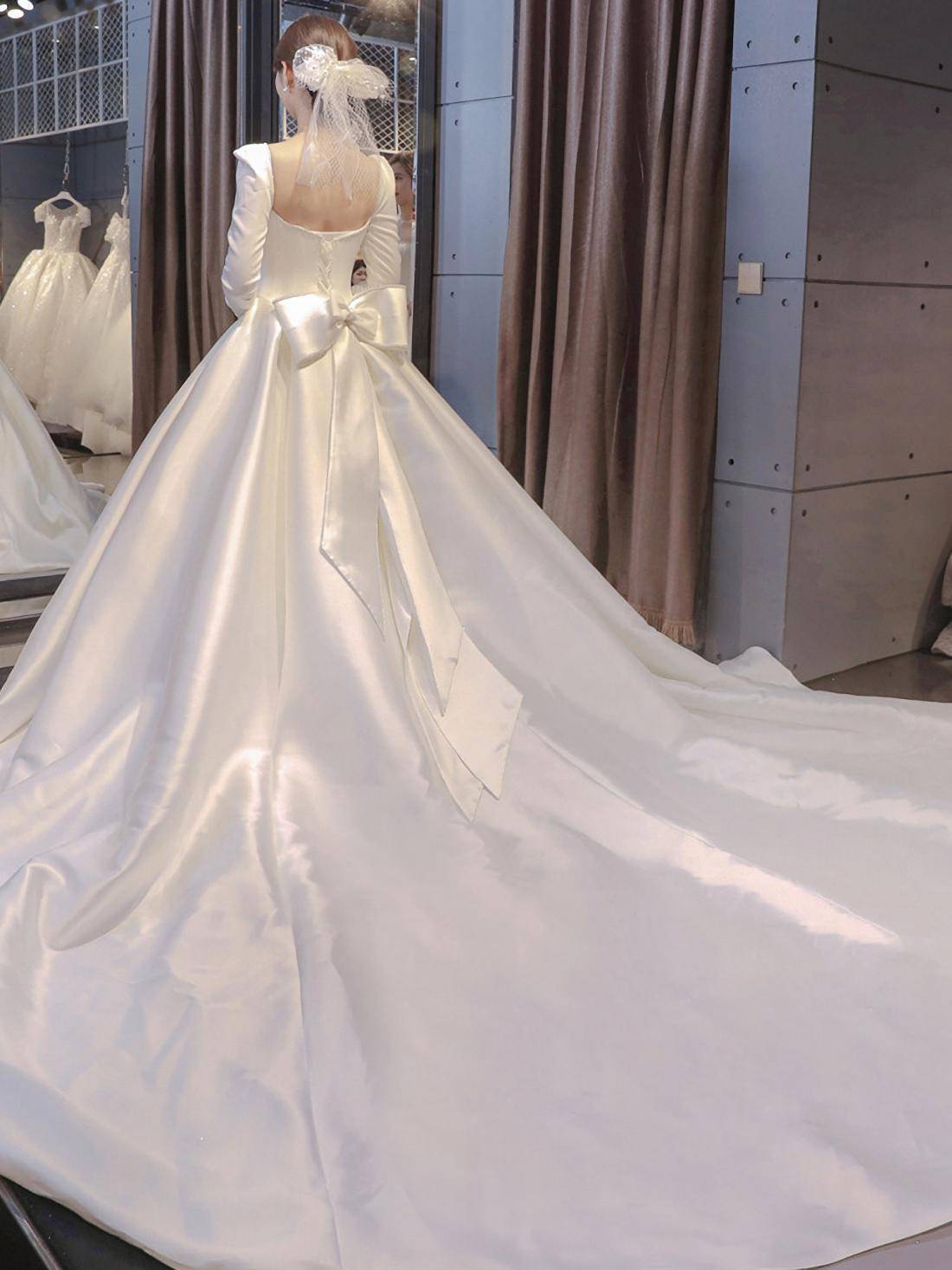 2021新款气质高端拖尾婚纱