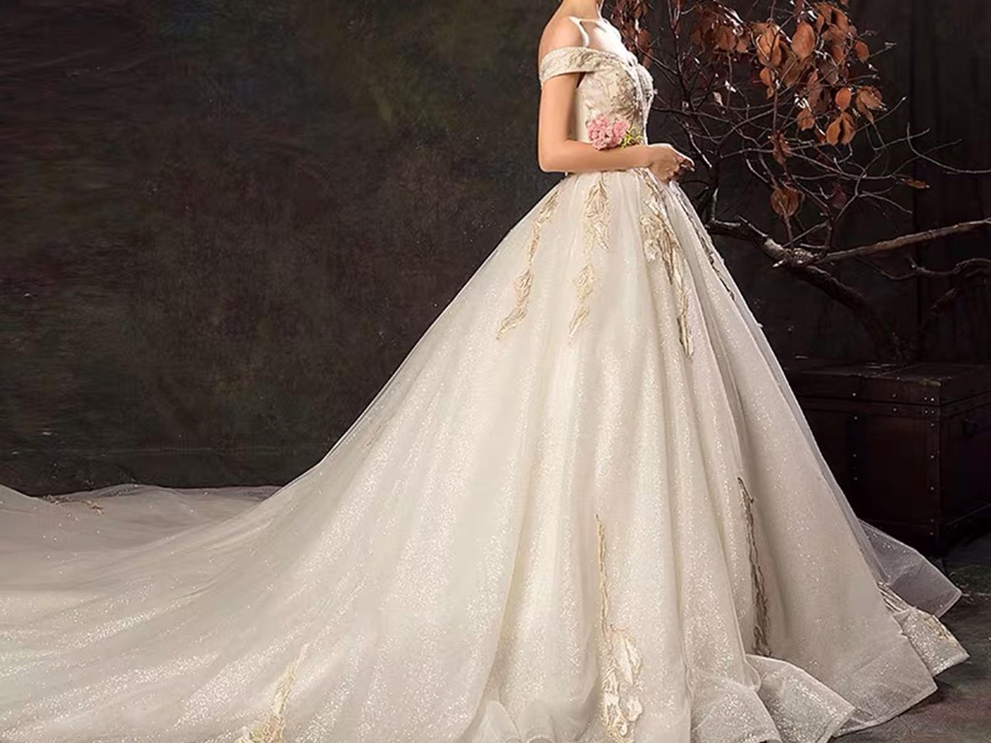 Sasa家完美婚礼女王套餐4+2伴娘服