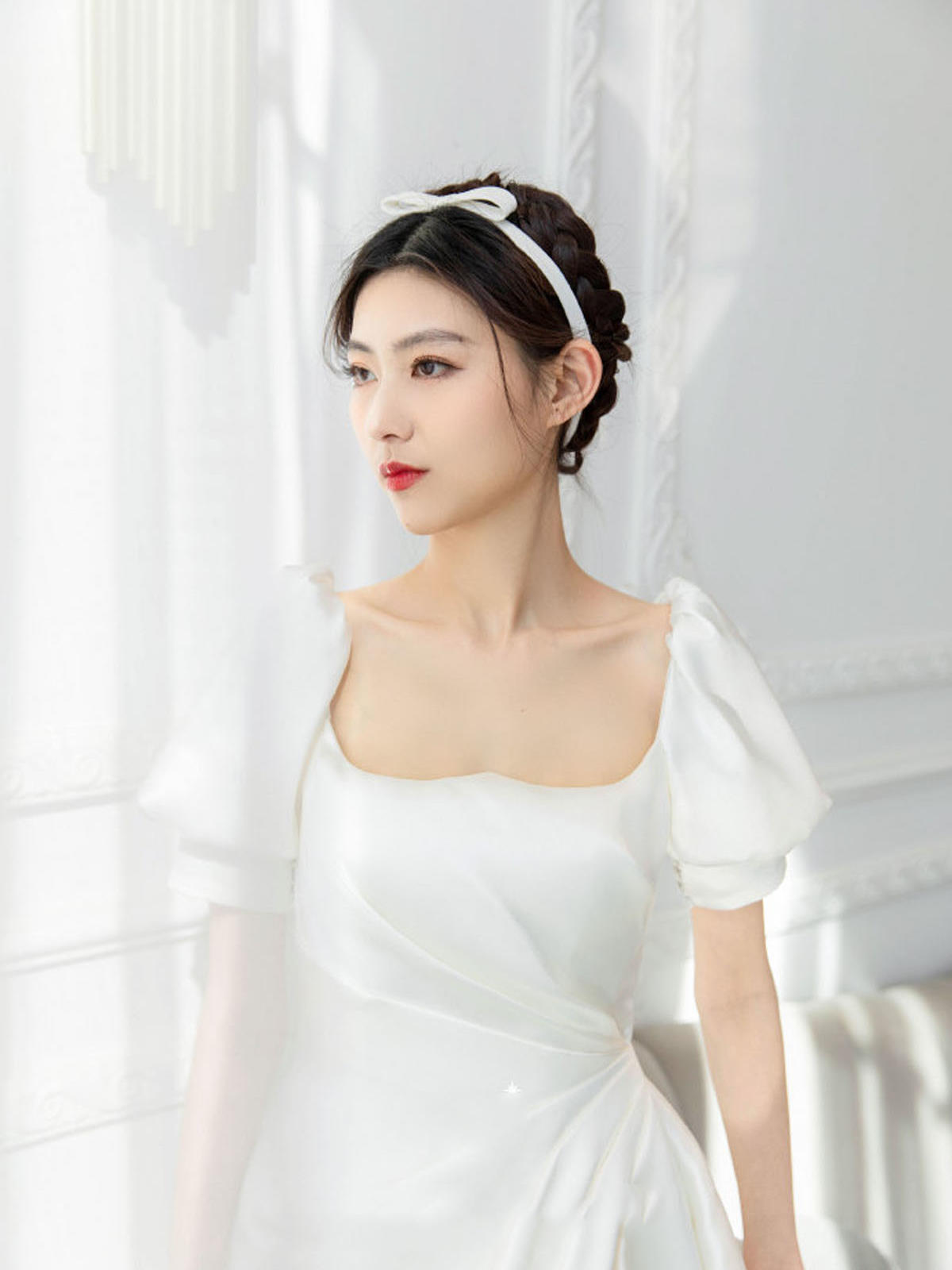 婚纱礼服新款到店 优雅而唯美