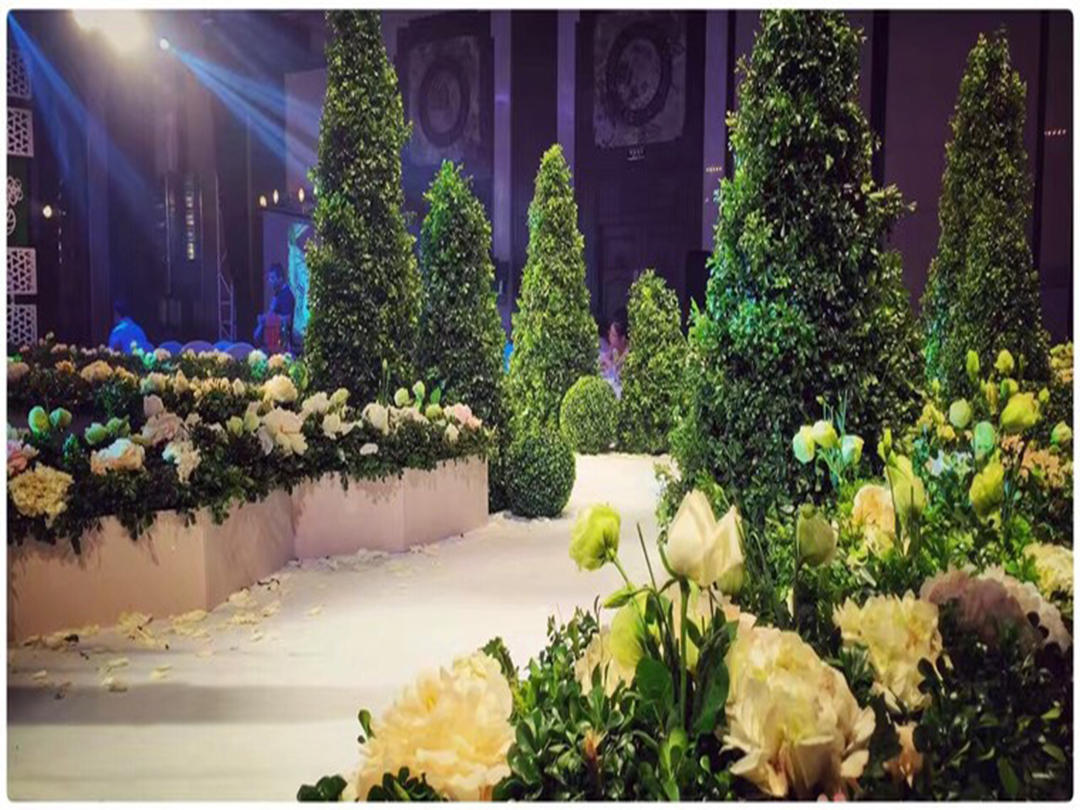 白绿色清新婚礼《如沐春风》