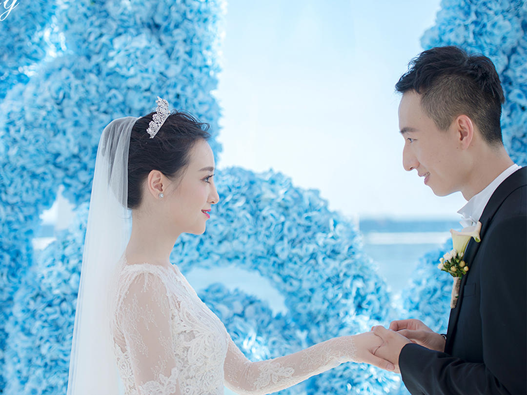 【花期海外婚礼】巴厘岛婚礼丽思卡尔顿教堂婚礼策划