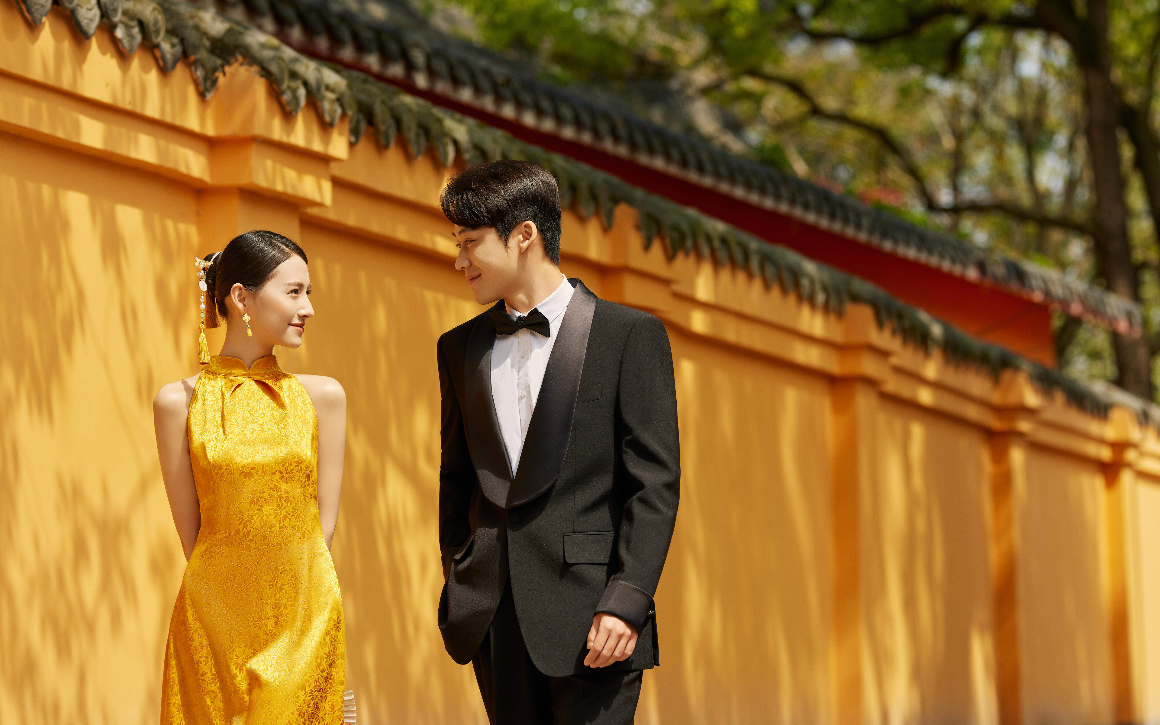 【施华洛摄影】解锁中式园林婚纱照💛黄色旗袍
