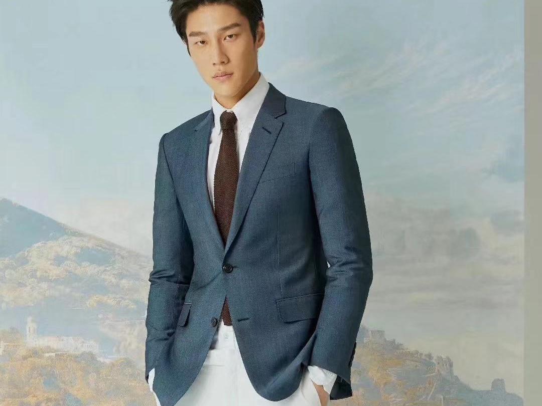 国产百分之八十羊毛含量西服九件套