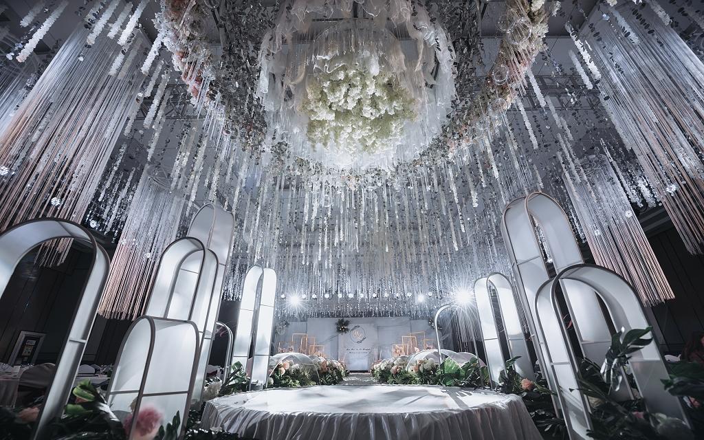 她他婚典  丨  梦幻星空