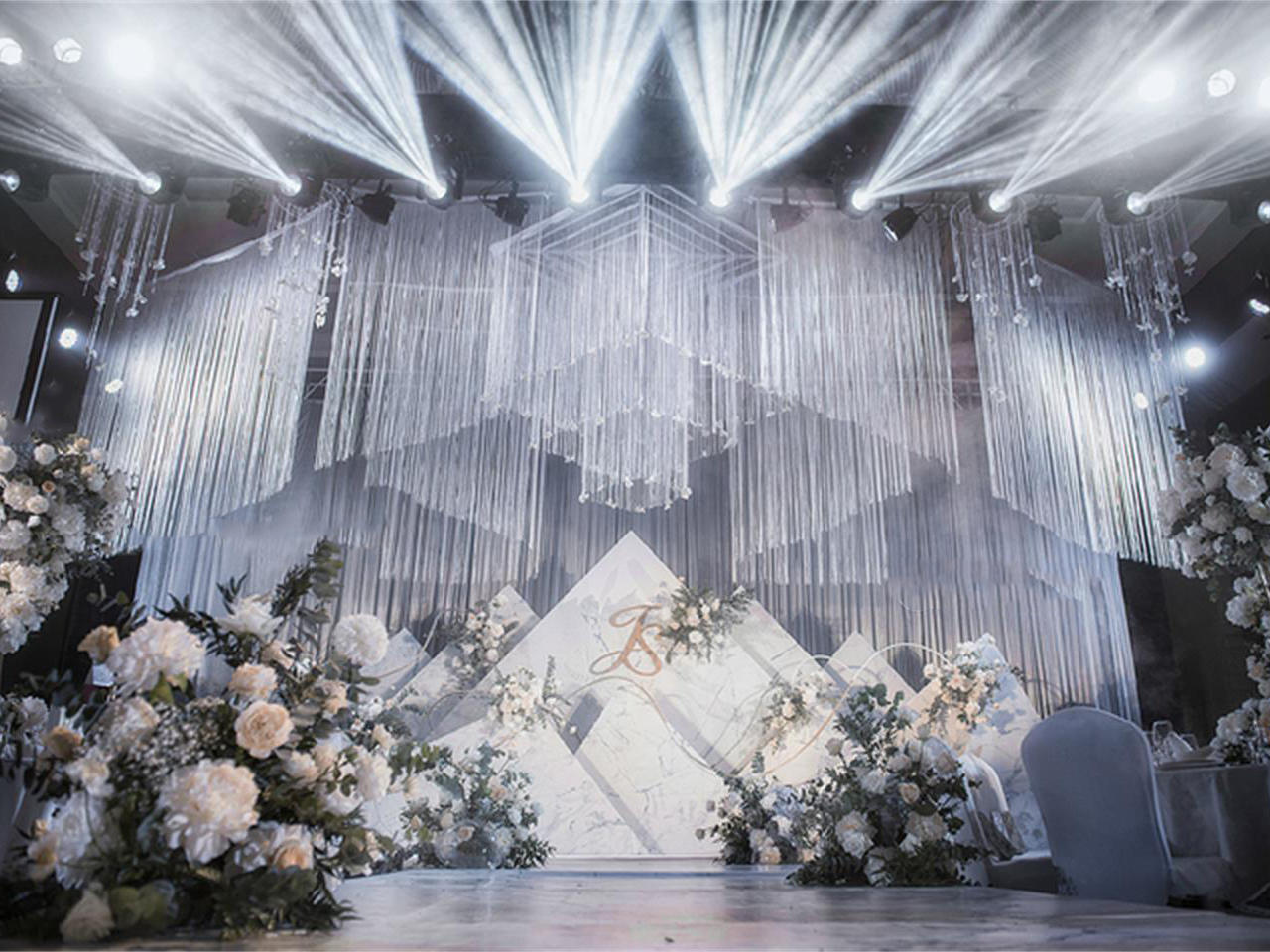 轻奢梦幻订制主题婚礼