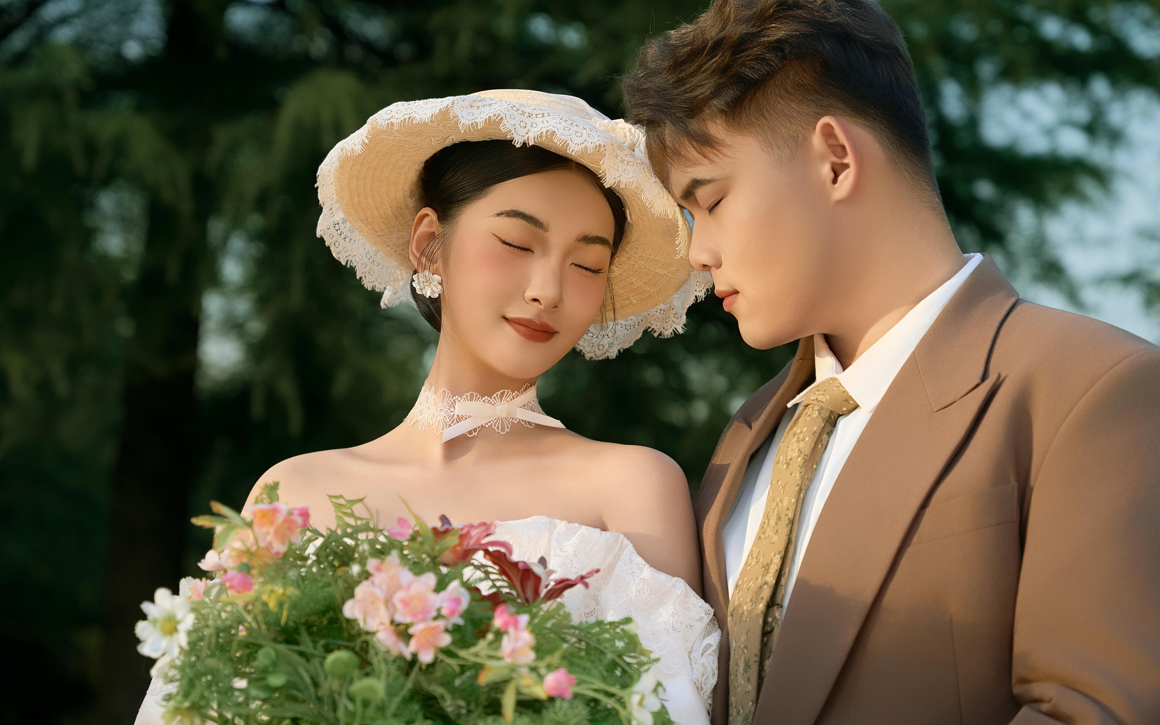 森系草坪婚纱照🍃与春日的温柔撞个满怀