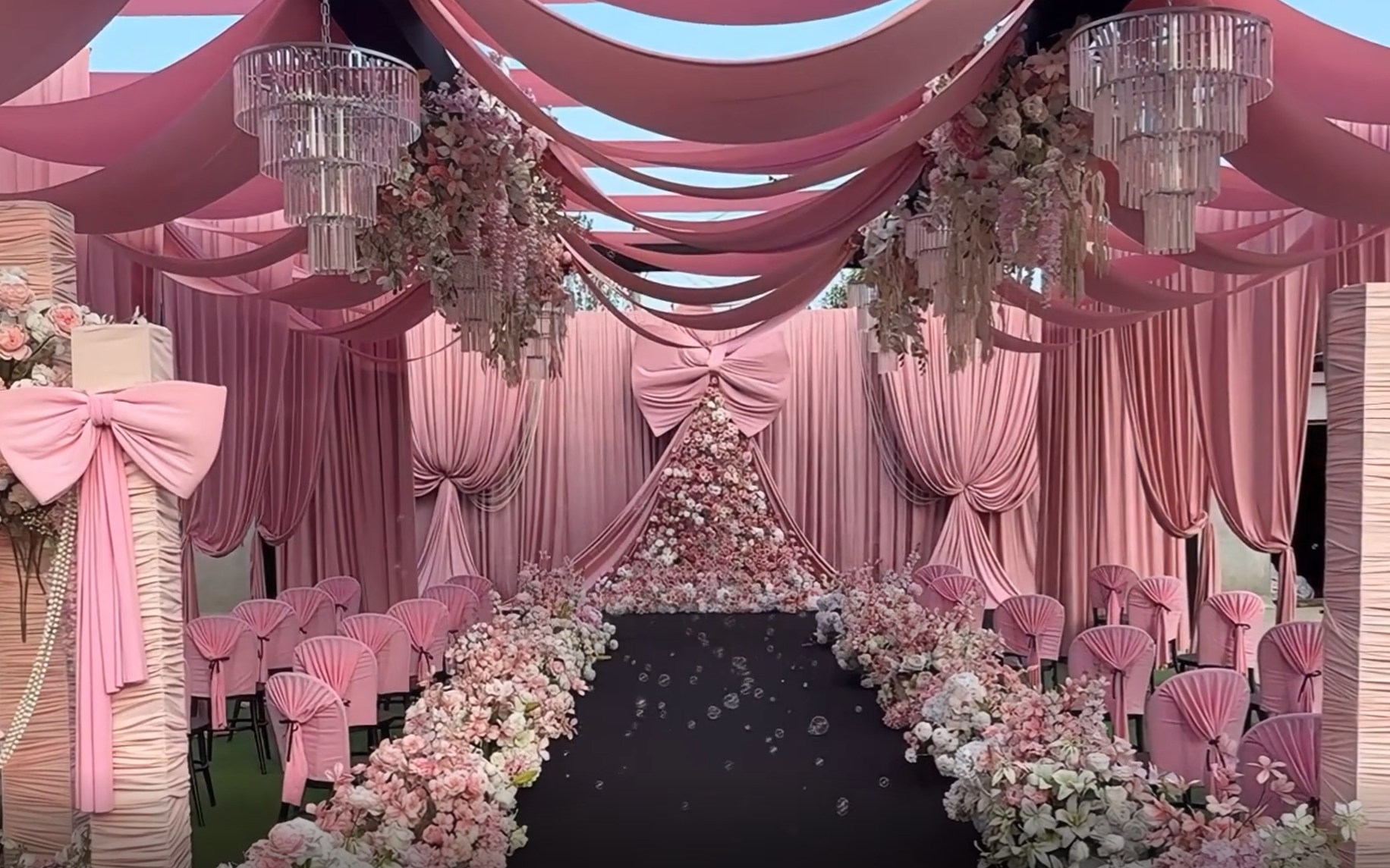【爱唯婚礼】呈现豆沙粉庭院浪漫仪式