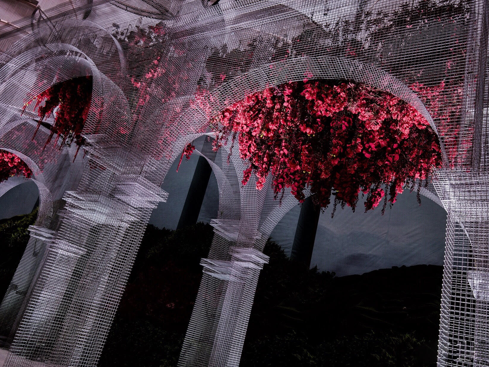 【幸福工厂】--红色网格高端婚礼