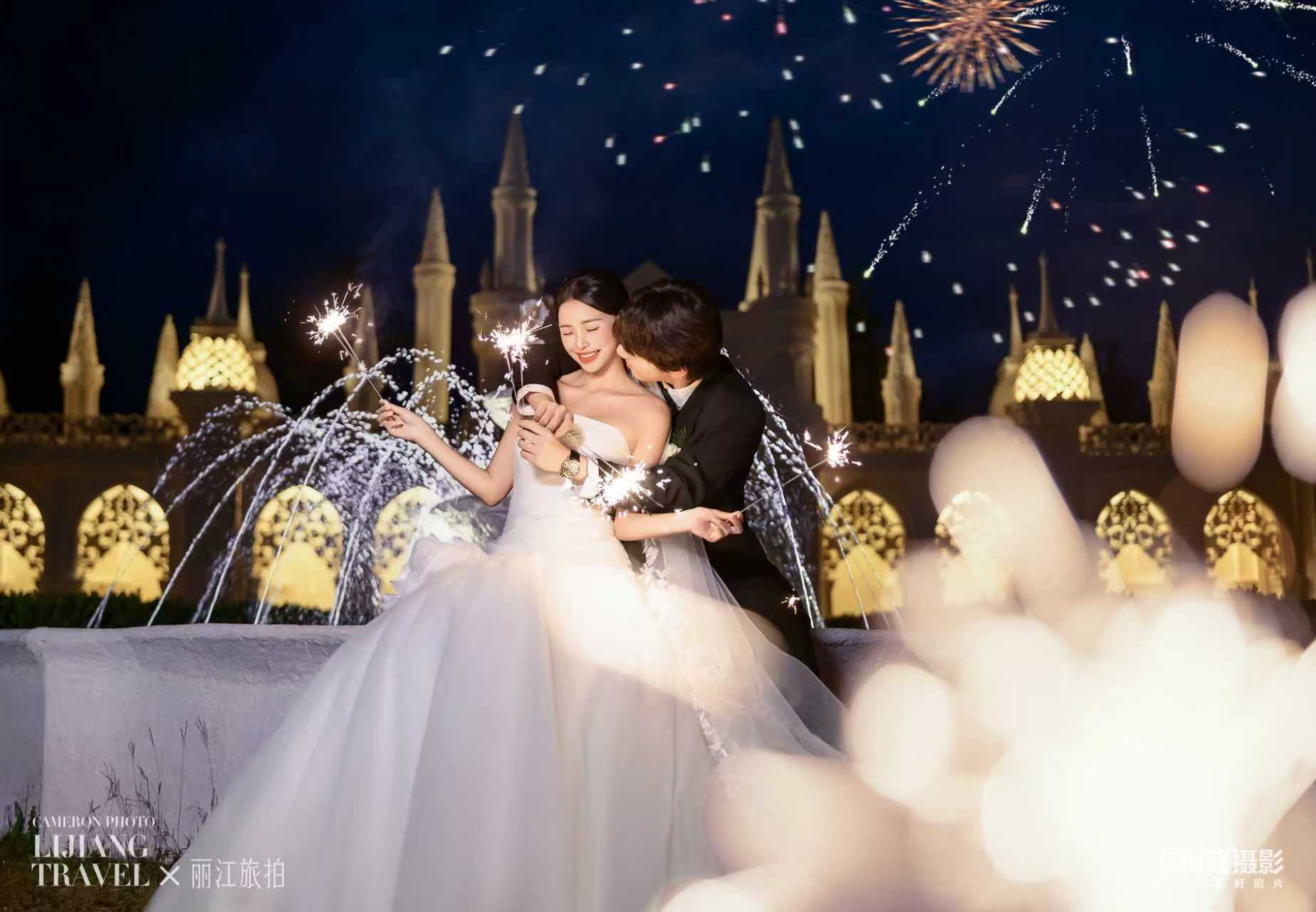 ?被光影親吻的瞬間 你從愛慕的夢境中向我走來  