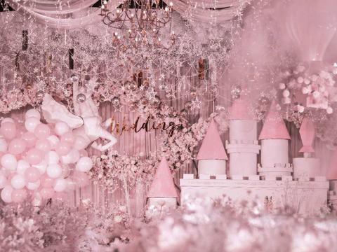 粉色的公主梦婚礼是不是甜甜的