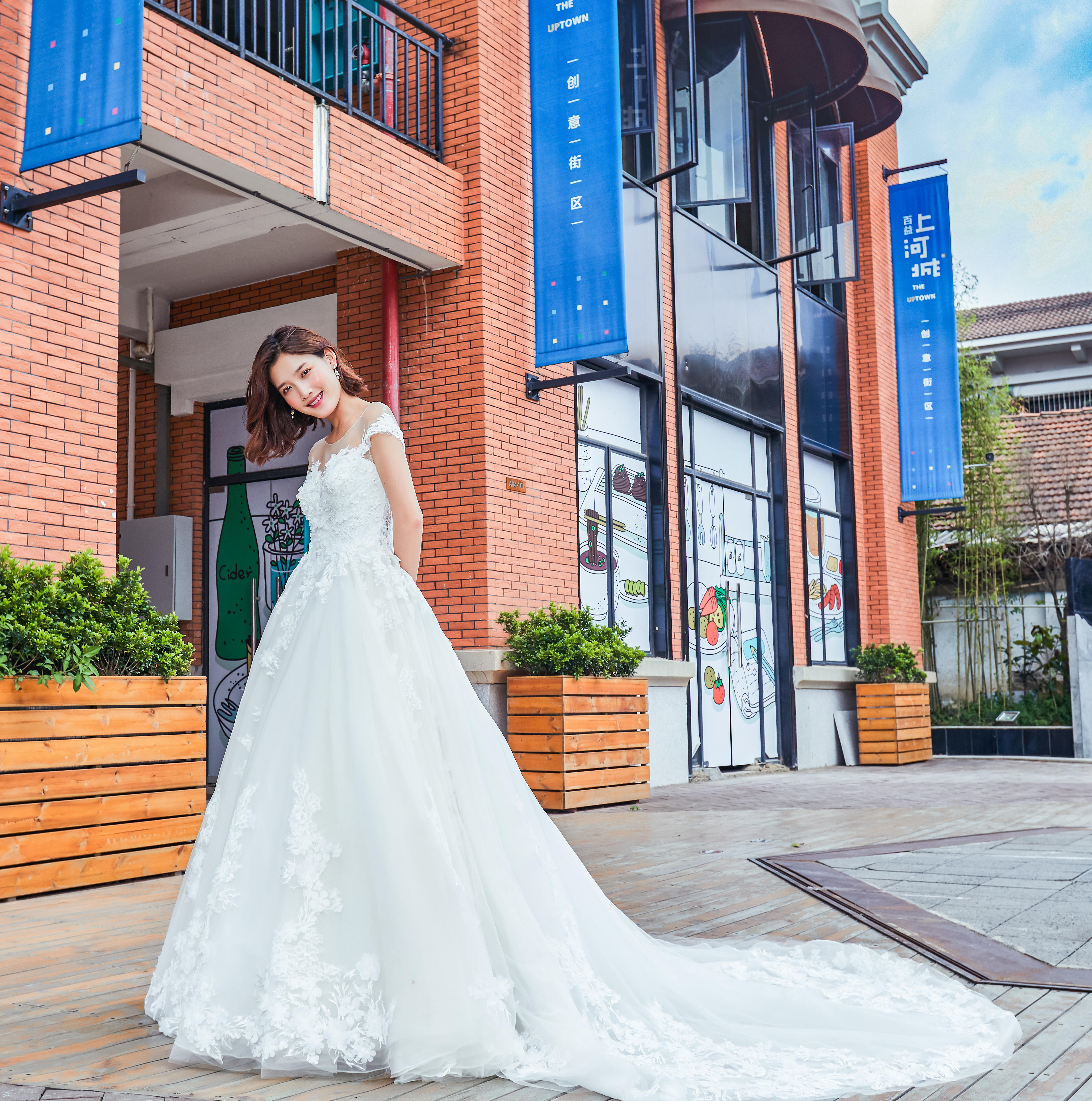 红装婚纱照_婚纱照风格(3)