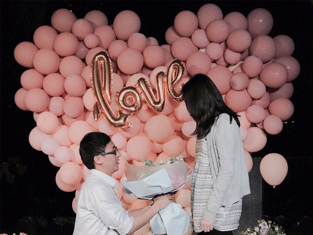 她梦想中的求婚仪式/满足她的少女心