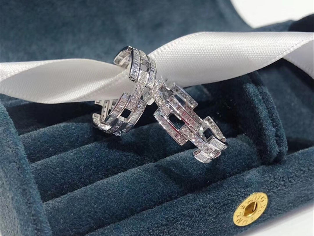 南昌关于爱-T方满钻86分18K金情侣对戒