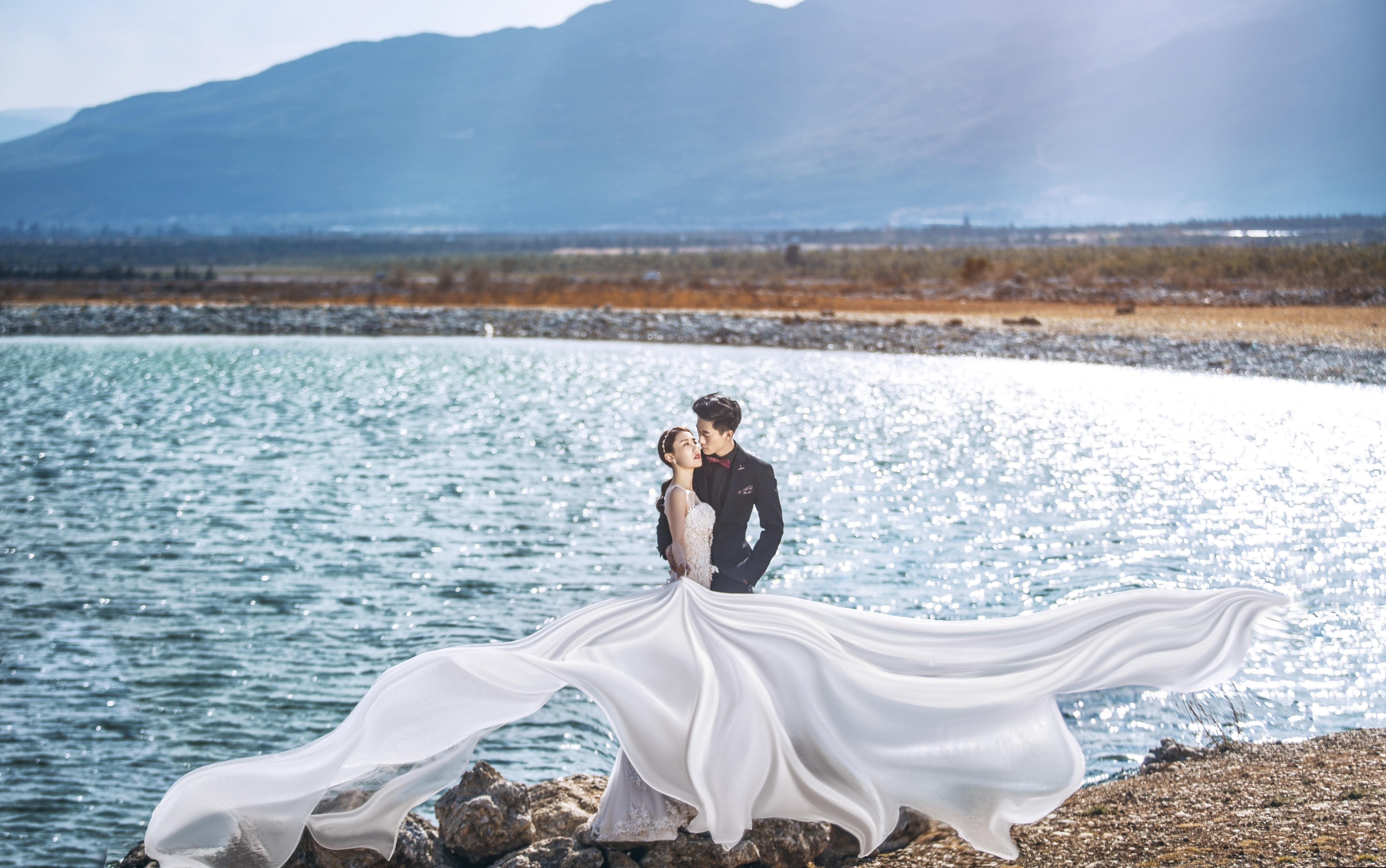 去丽江拍婚纱照大概多少钱_冬天去丽江拍婚纱照