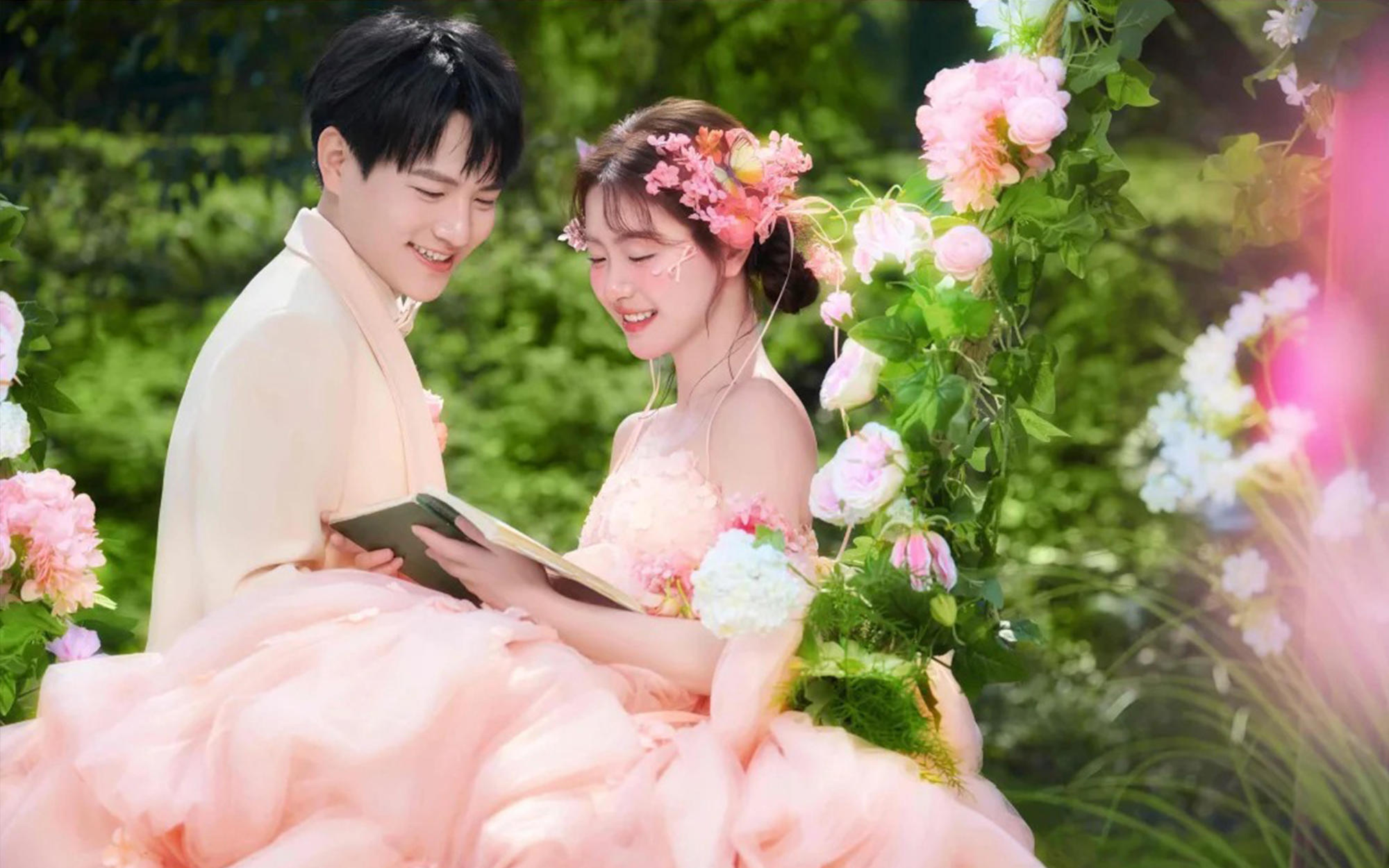 粉色花神婚纱照天花板💖浪漫值直接拉满！