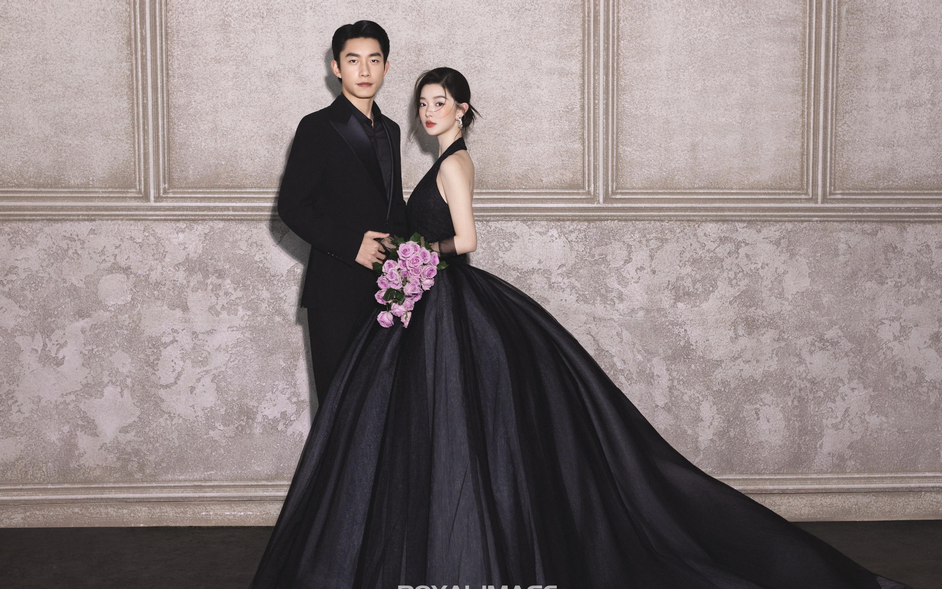 室内婚纱照还是这种简单的光影主纱好看💖