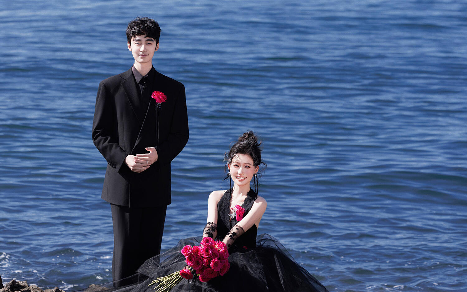 “你是我的湖光山色，我是你的余生浪漫”??