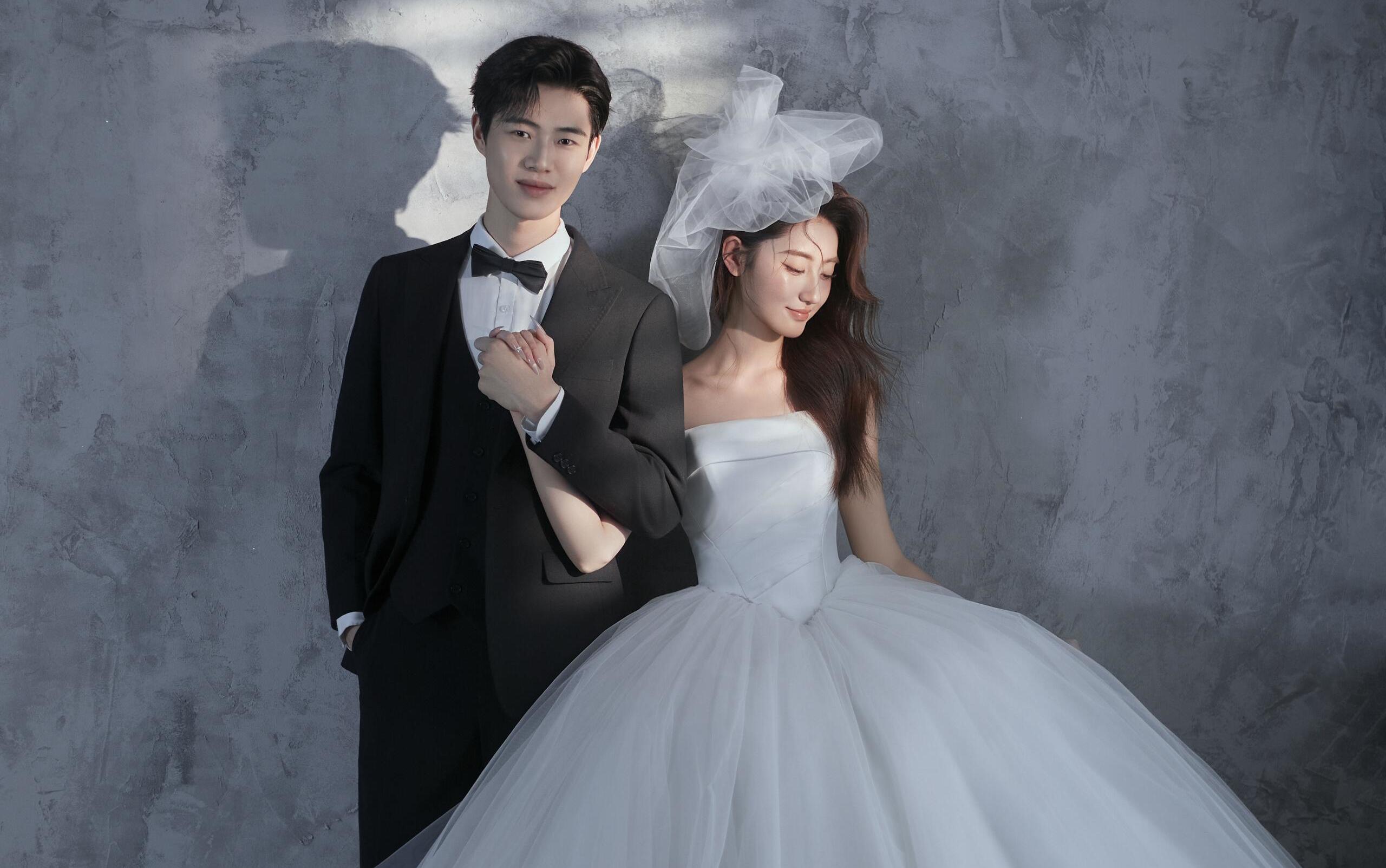 侘寂风婚纱照美的离谱温柔复古的轻奢质感