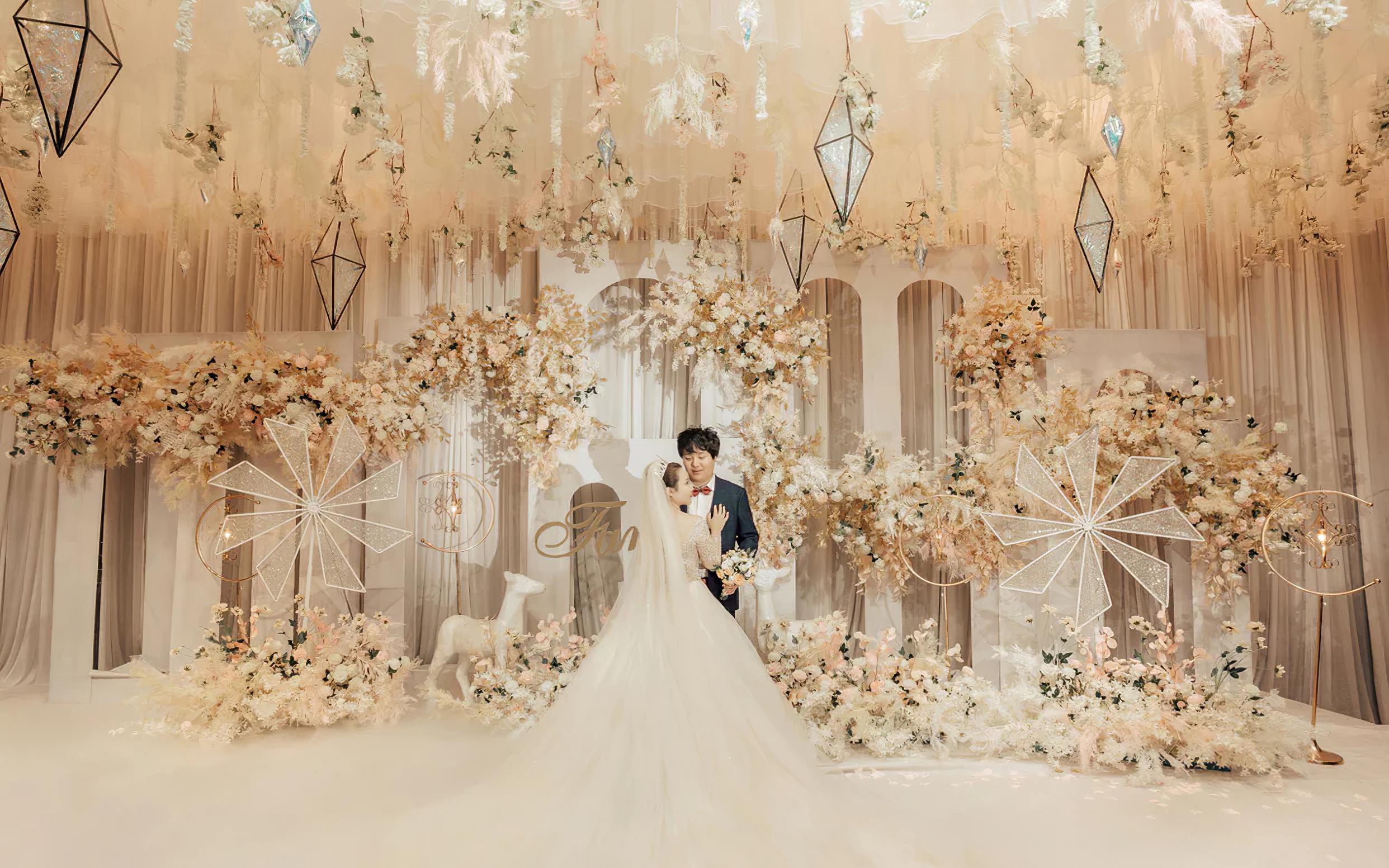 香槟暖色系婚礼 2021年度火热
