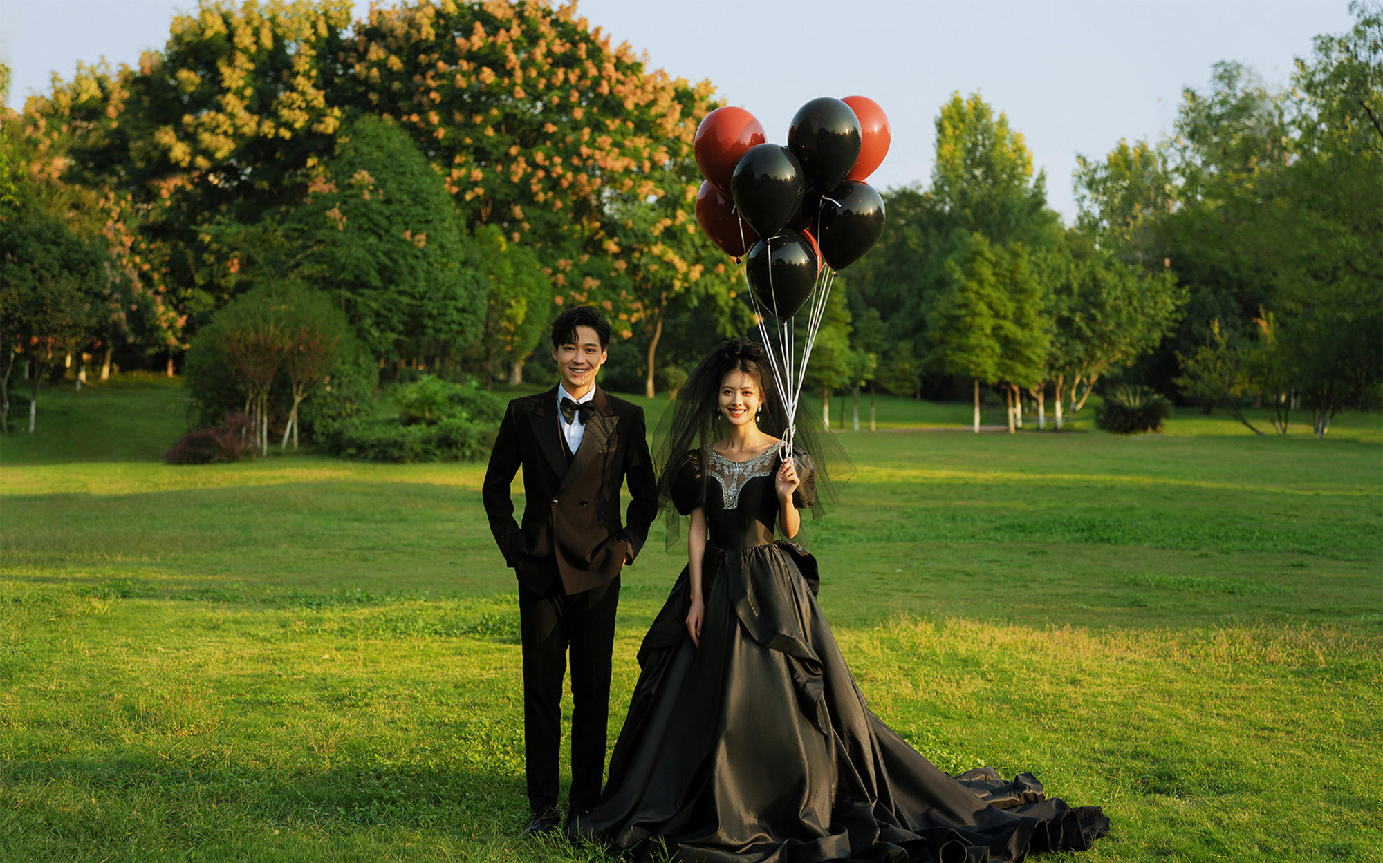 哇！超治愈又情绪感十足的黑纱婚纱照