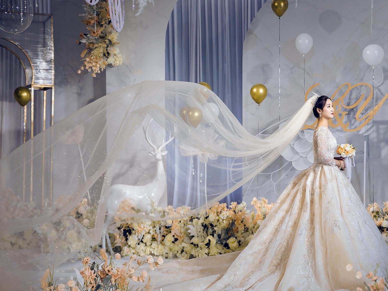 {麓•造型}化妆总监＋全天跟妆＋助理