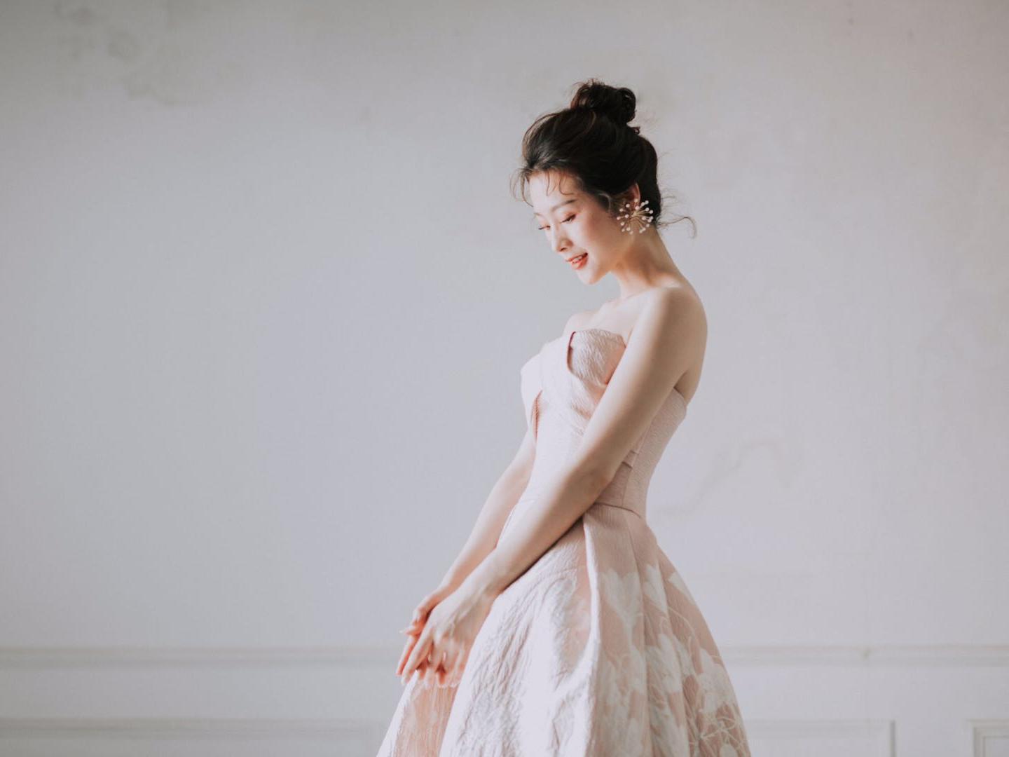 安娜 #超值组合#婚纱+敬酒服