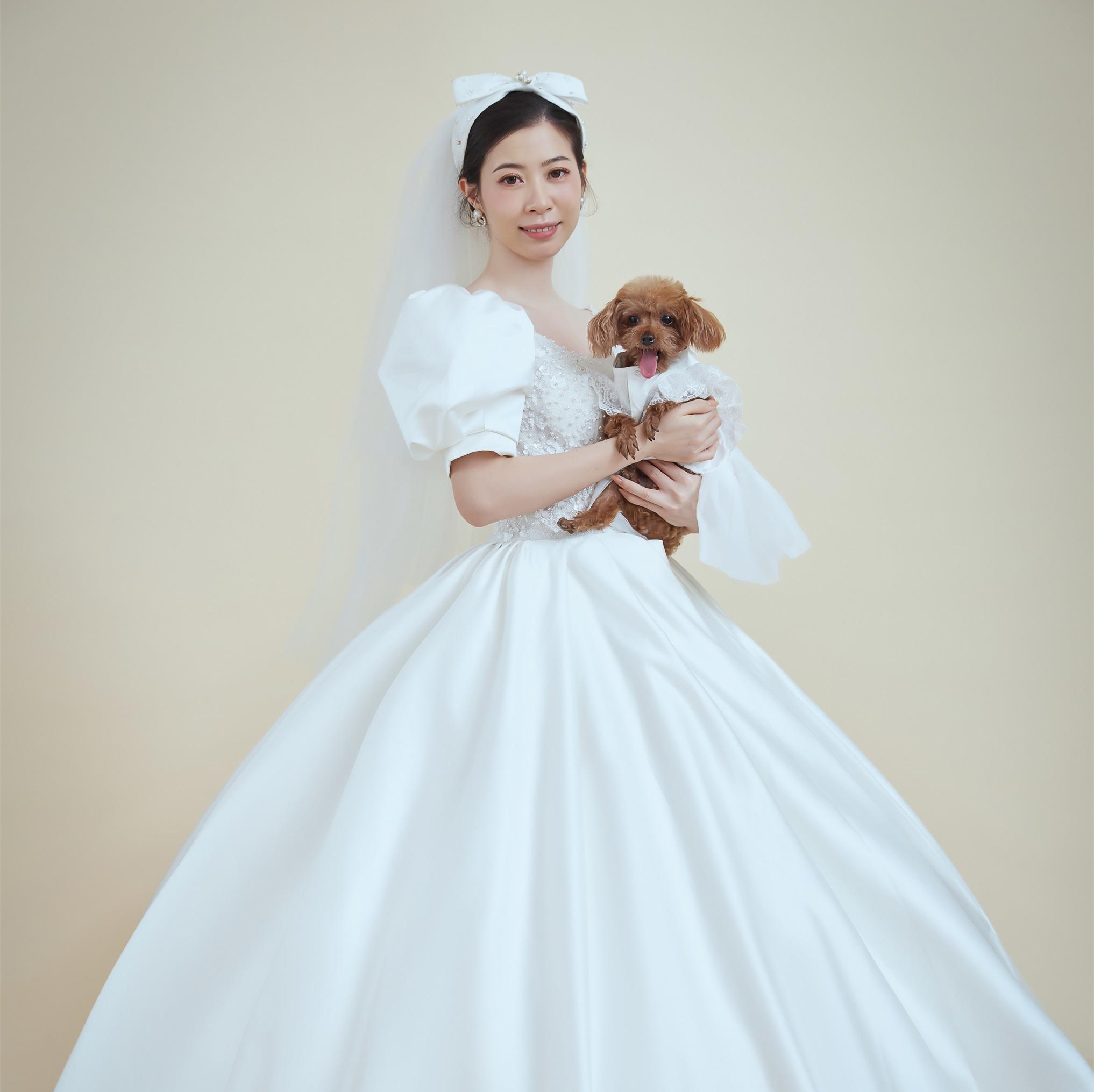 优秀客照丨内景高定婚纱照