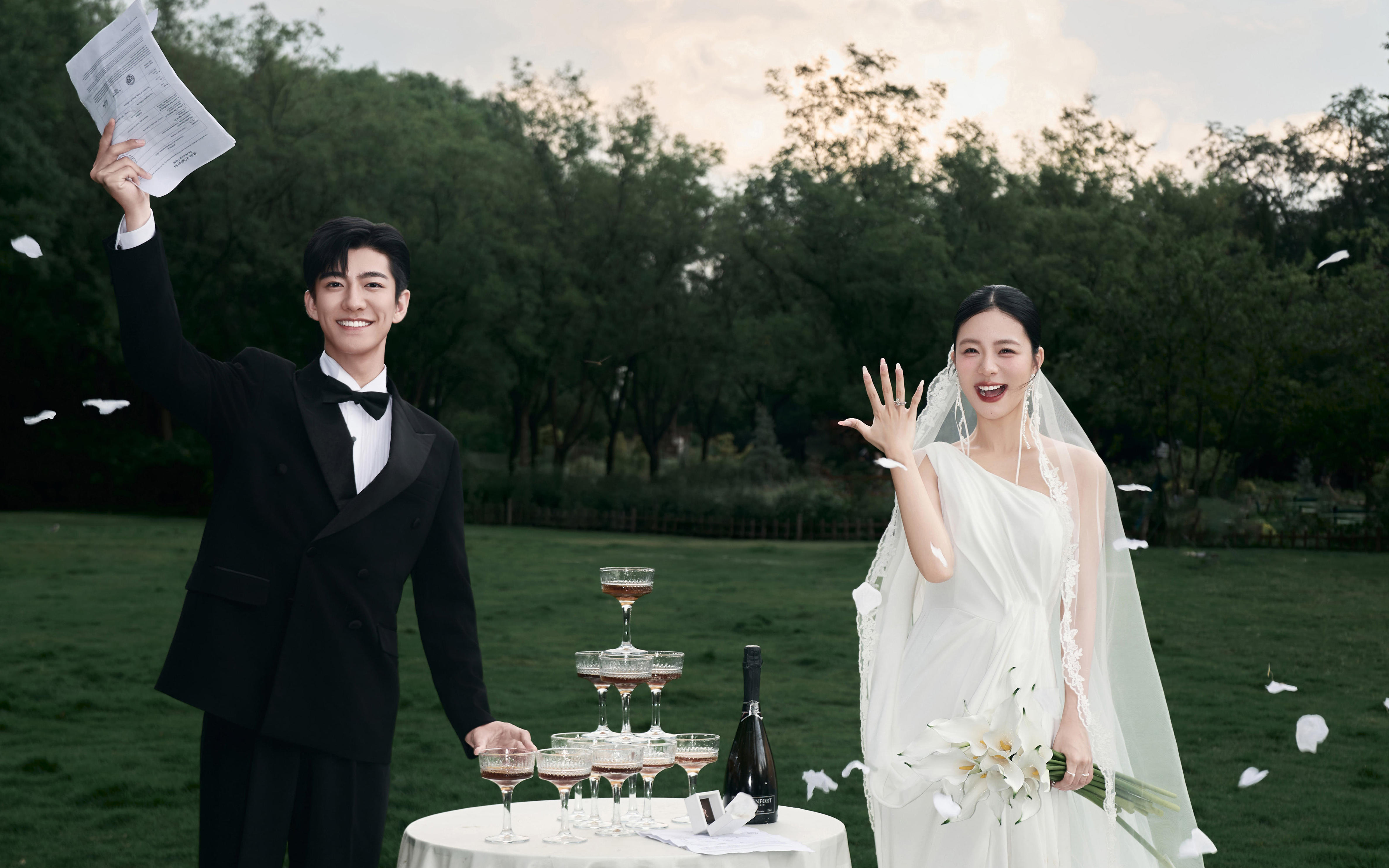 谁不爱啊溢出屏幕的生命力婚纱照太绝了