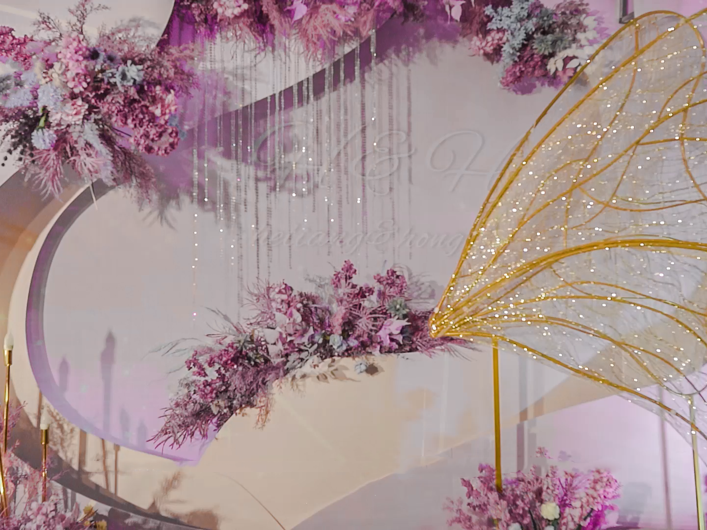 神秘又浪漫的紫色婚礼《岁月》