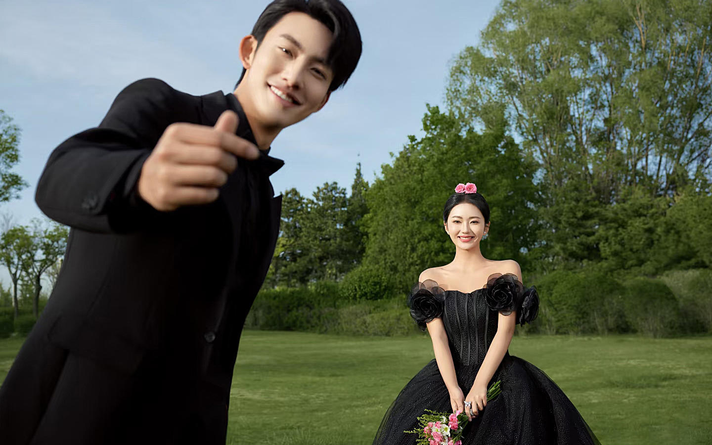 谁说黑纱不能拍森系治愈婚纱照｜效果太惊艳