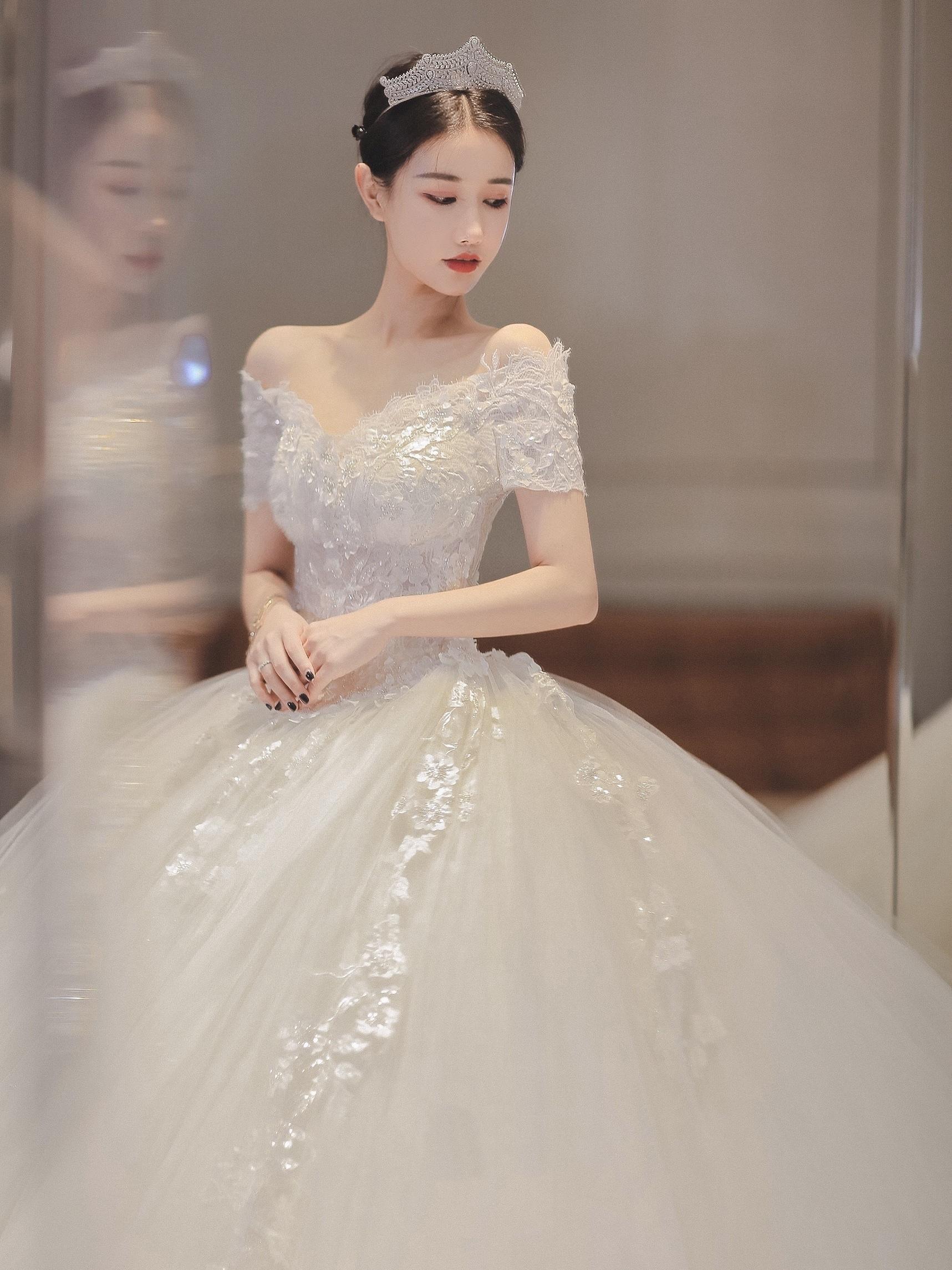 【APP特惠】想要性价比选这个 婚纱+市内跟妆