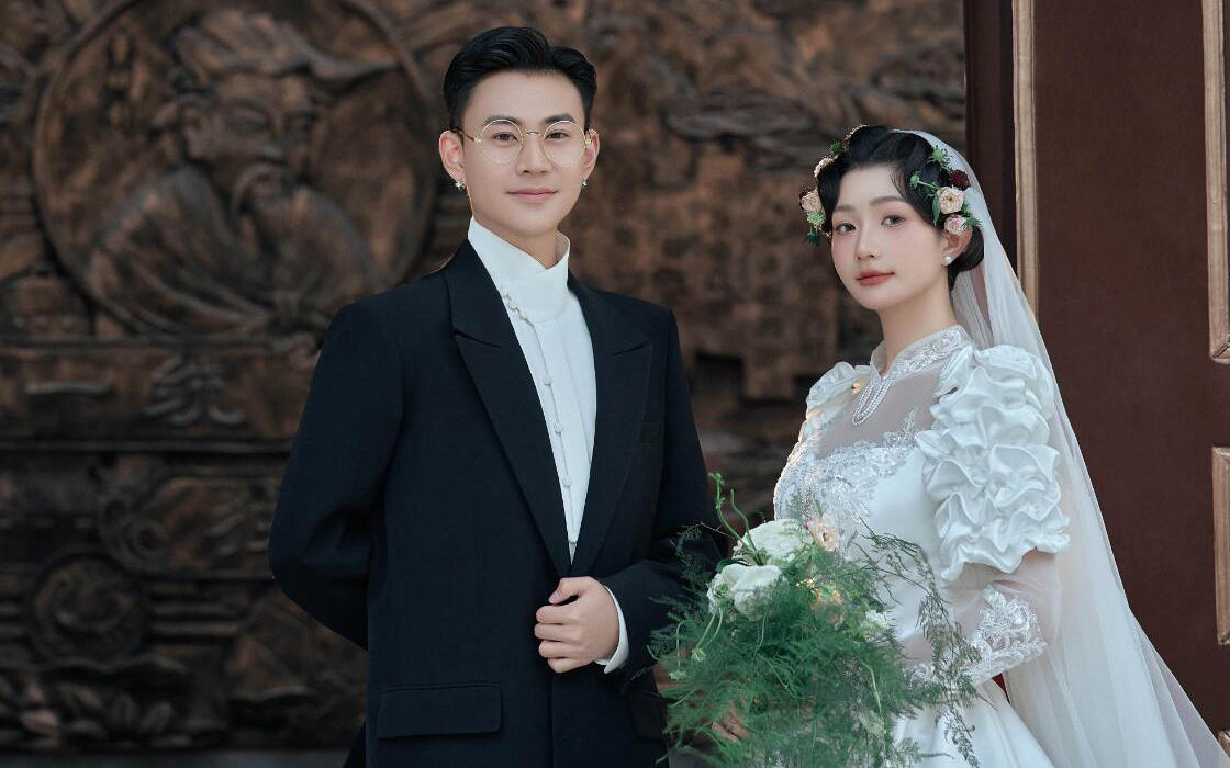 【時(shí)光流轉(zhuǎn)，愛(ài)在復(fù)古建筑中】