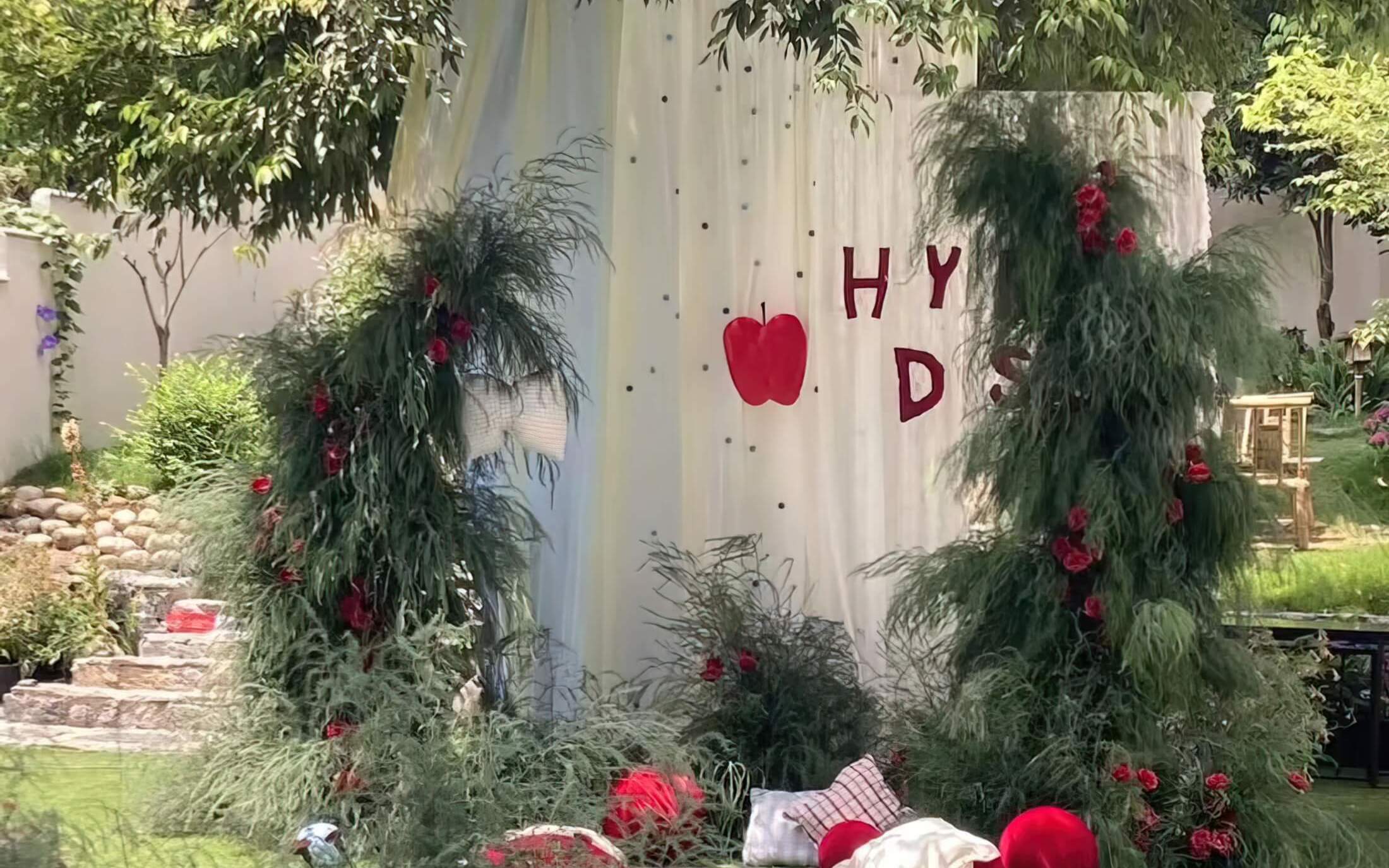 白綠布藝構(gòu)筑戶外婚禮，清新自然