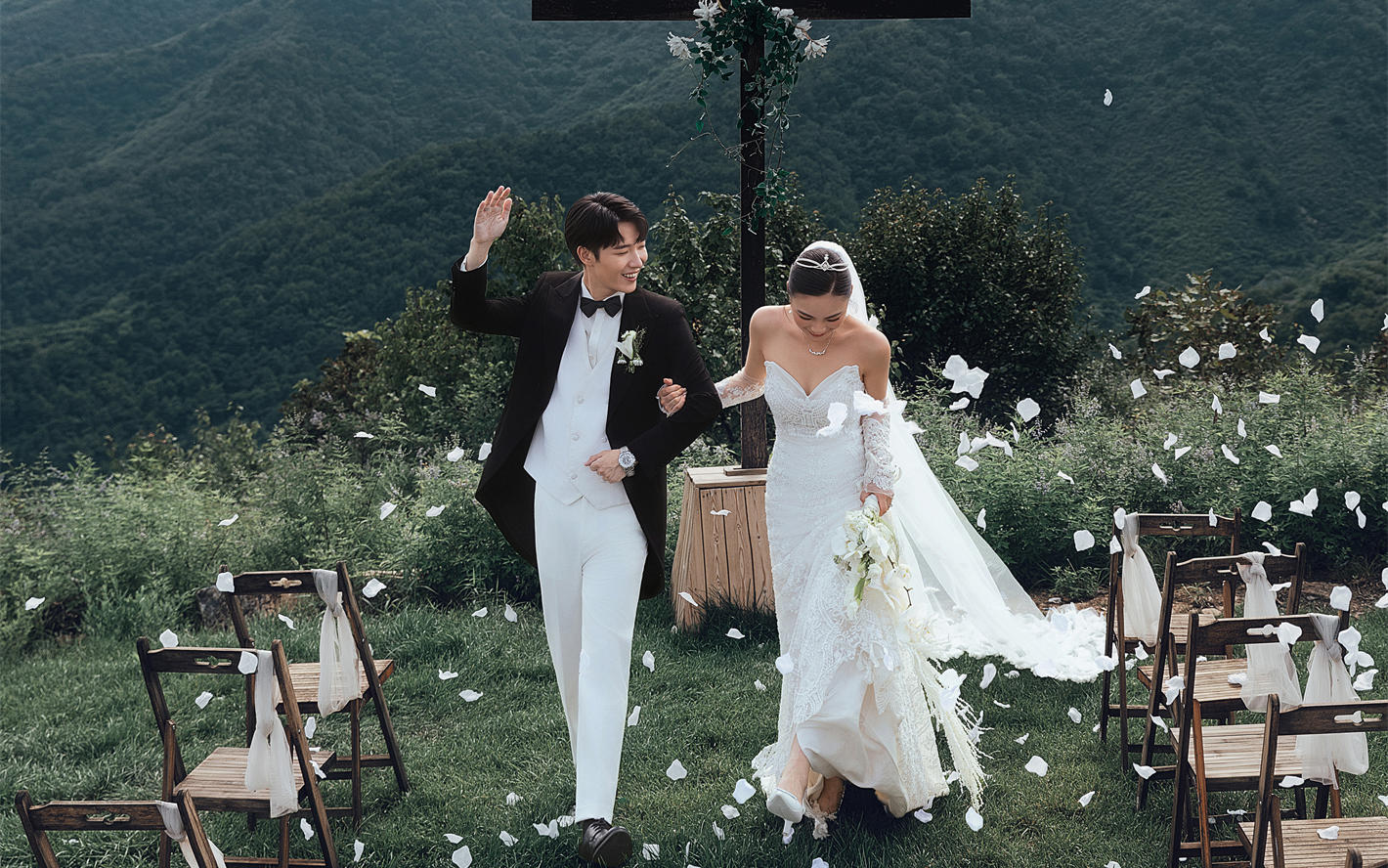 山頂草坪氛圍感婚紗照