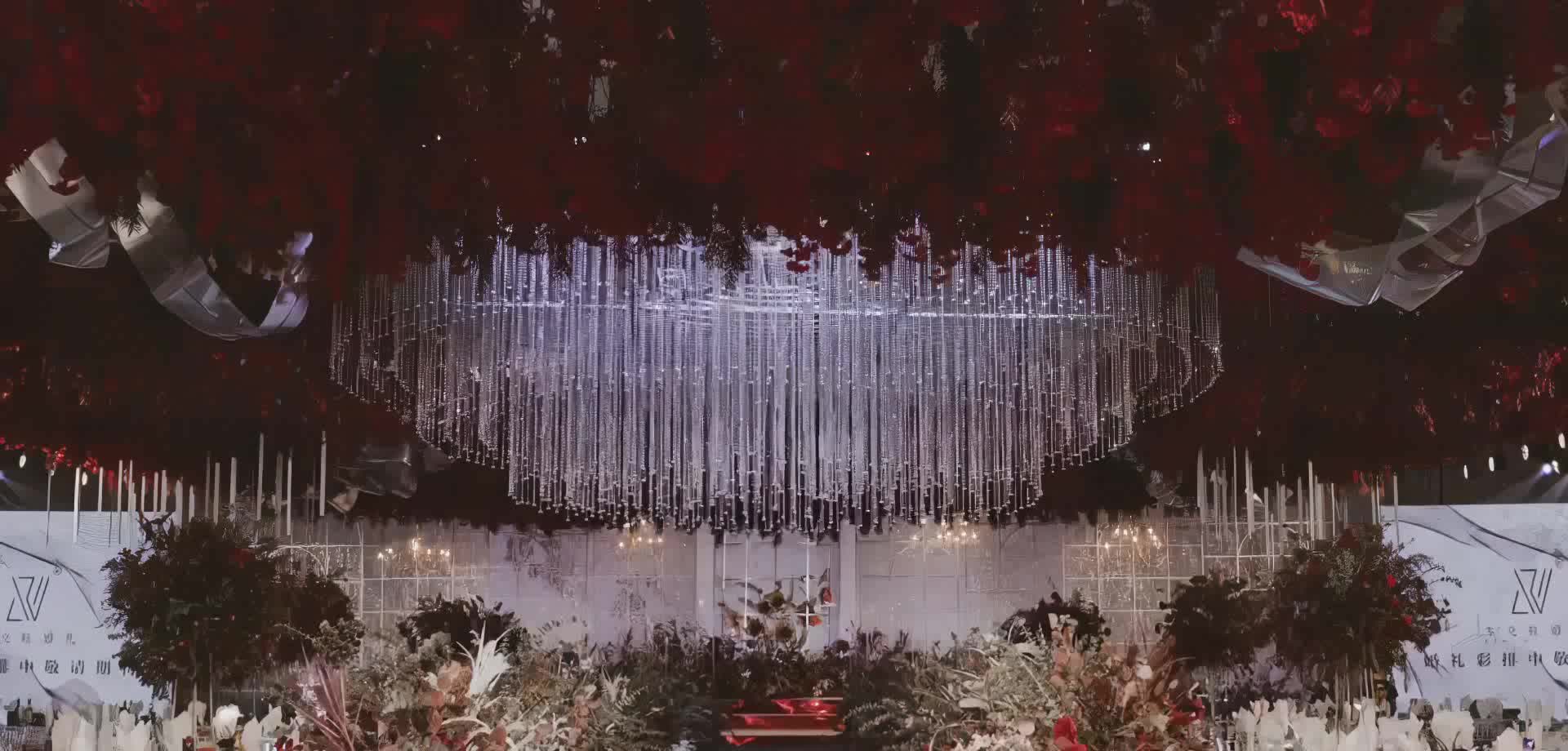 【限时秒杀】水晶红白色系吊顶婚礼签单有礼