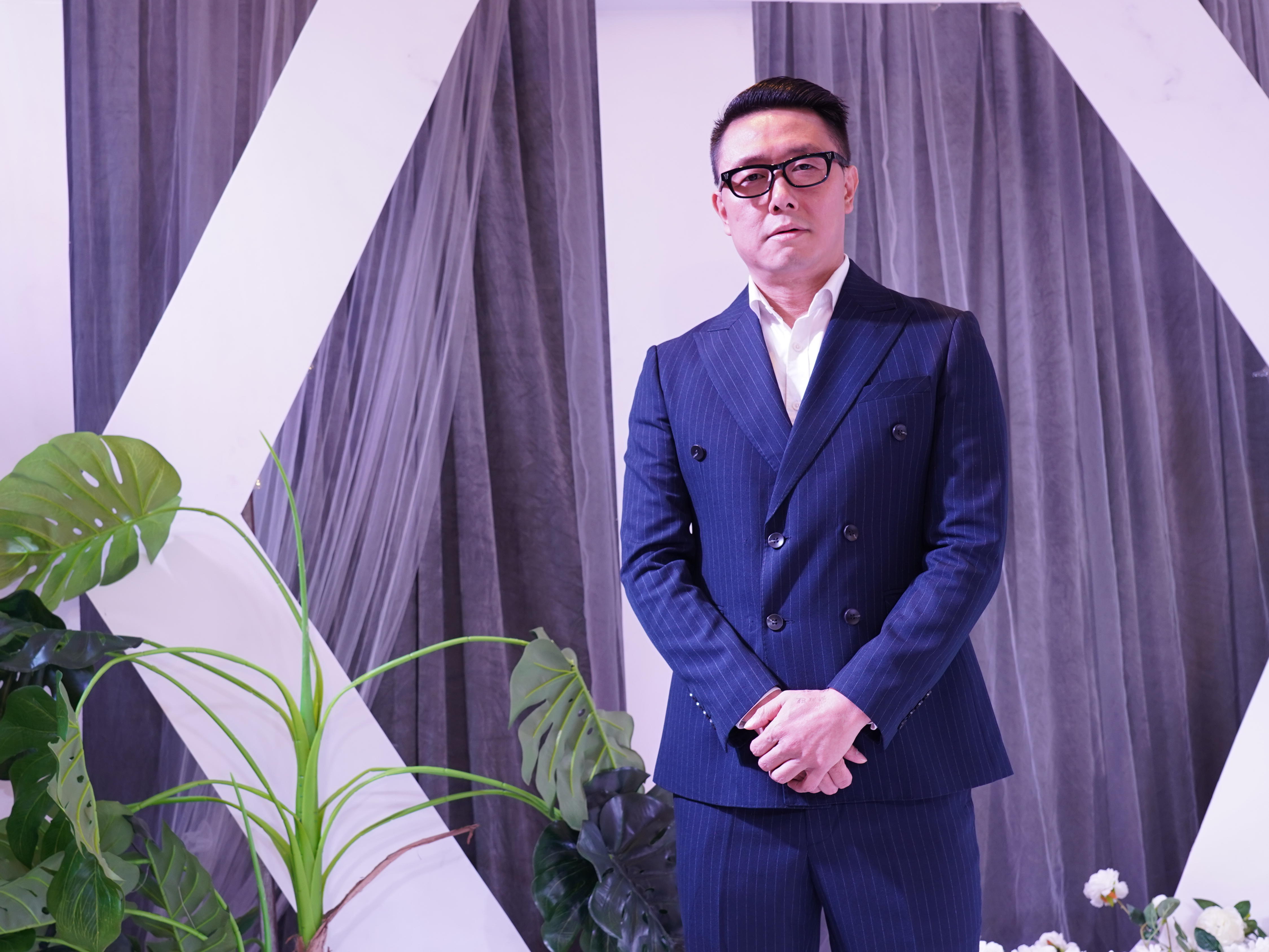 学院派司仪 简约轻松风格主持 讲述型 