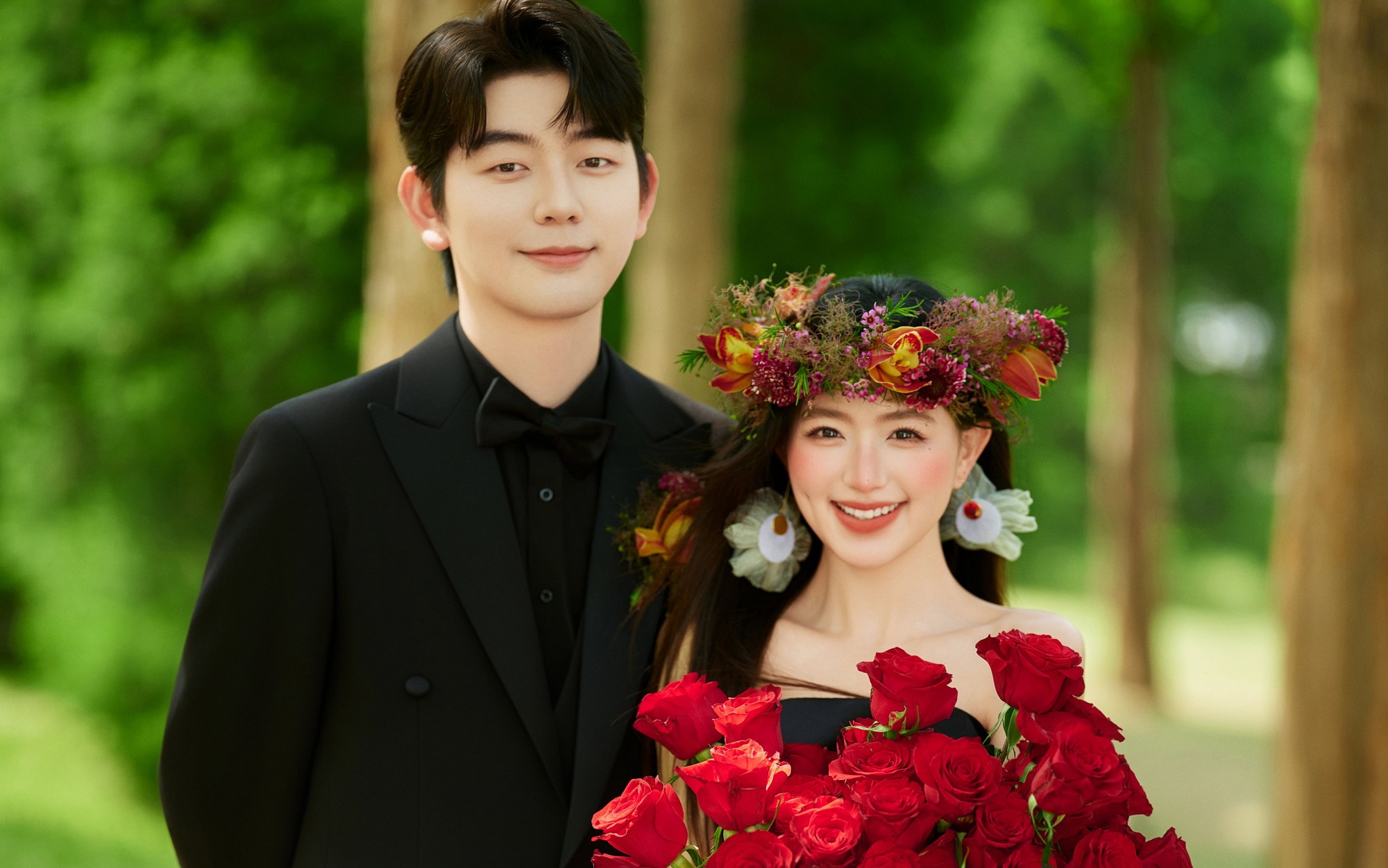 黑纱草坪婚纱照~