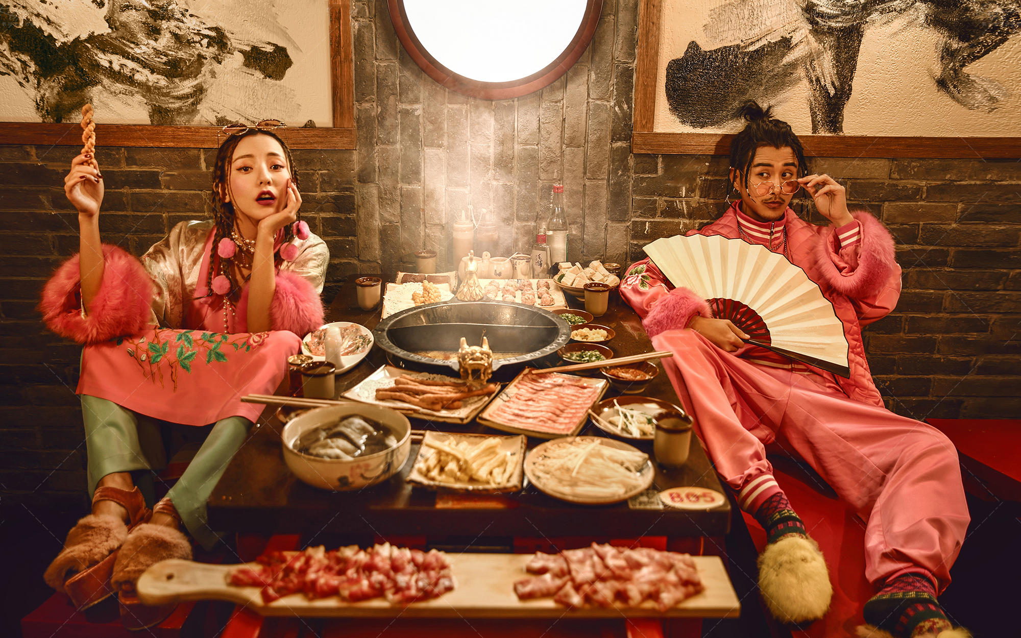 网红主题火锅夜景街拍  包车包邮包住宿 送品牌婚