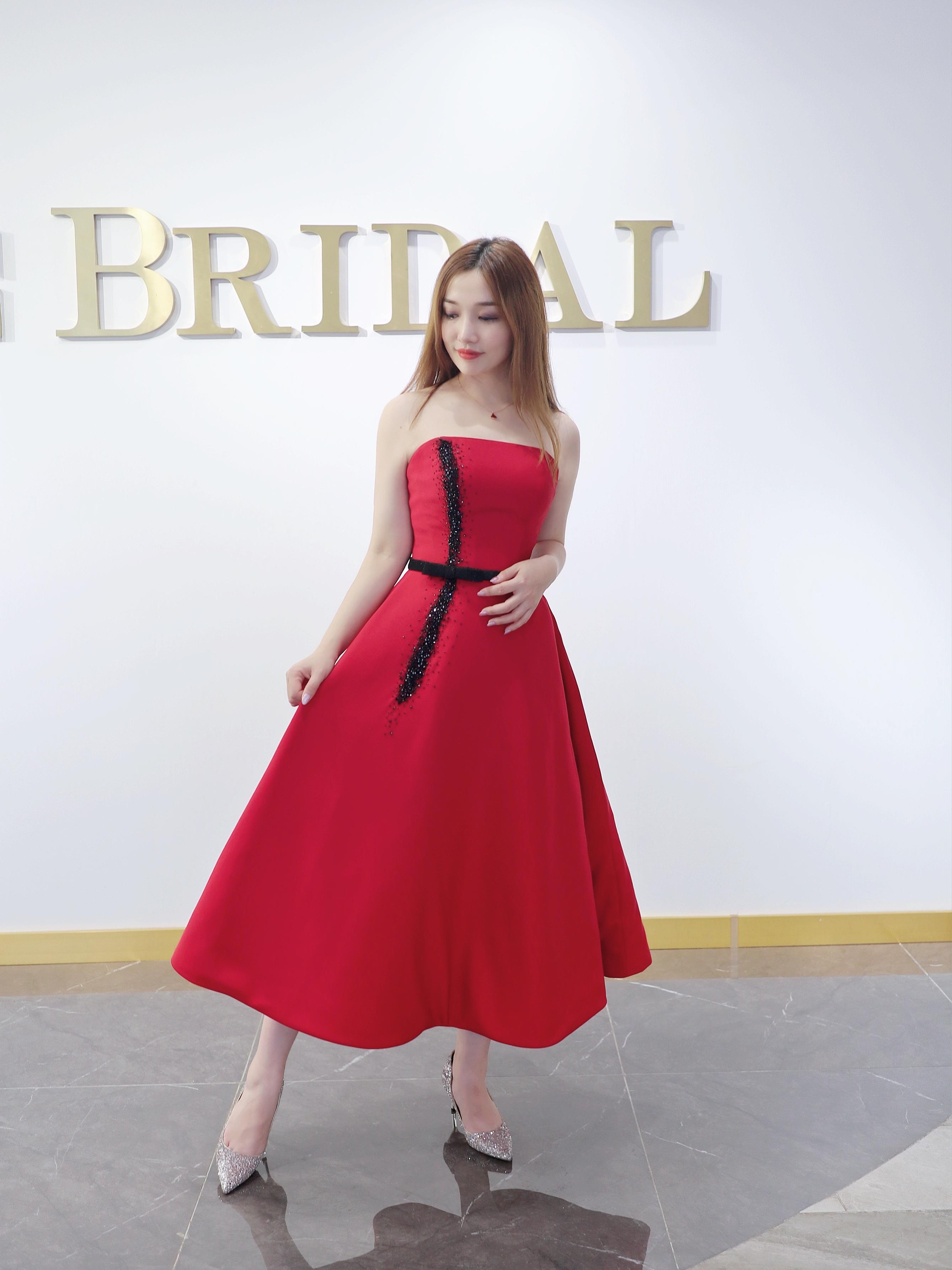 【经典三件套租赁】主纱 +秀禾+敬酒服+伴娘服