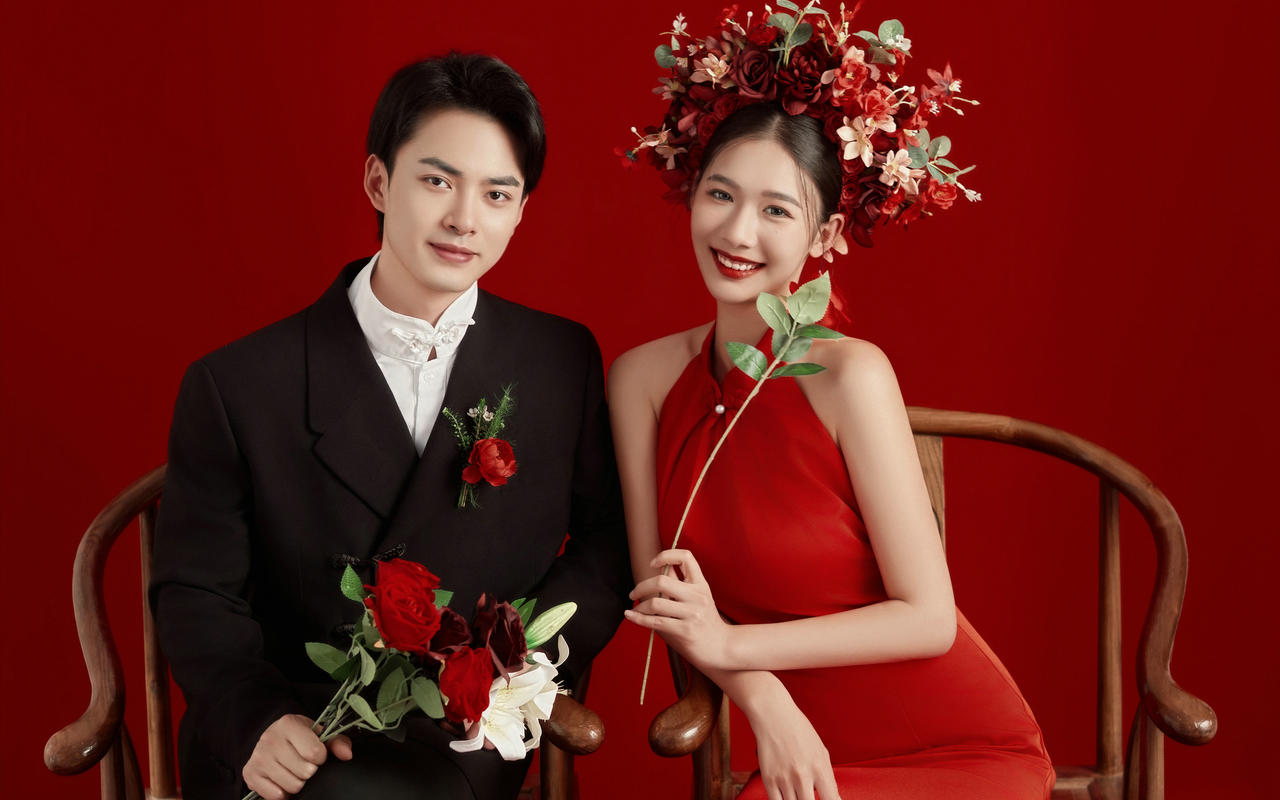 簪花喜嫁風(fēng)婚紗照，在朋友圈被夸爆啦??