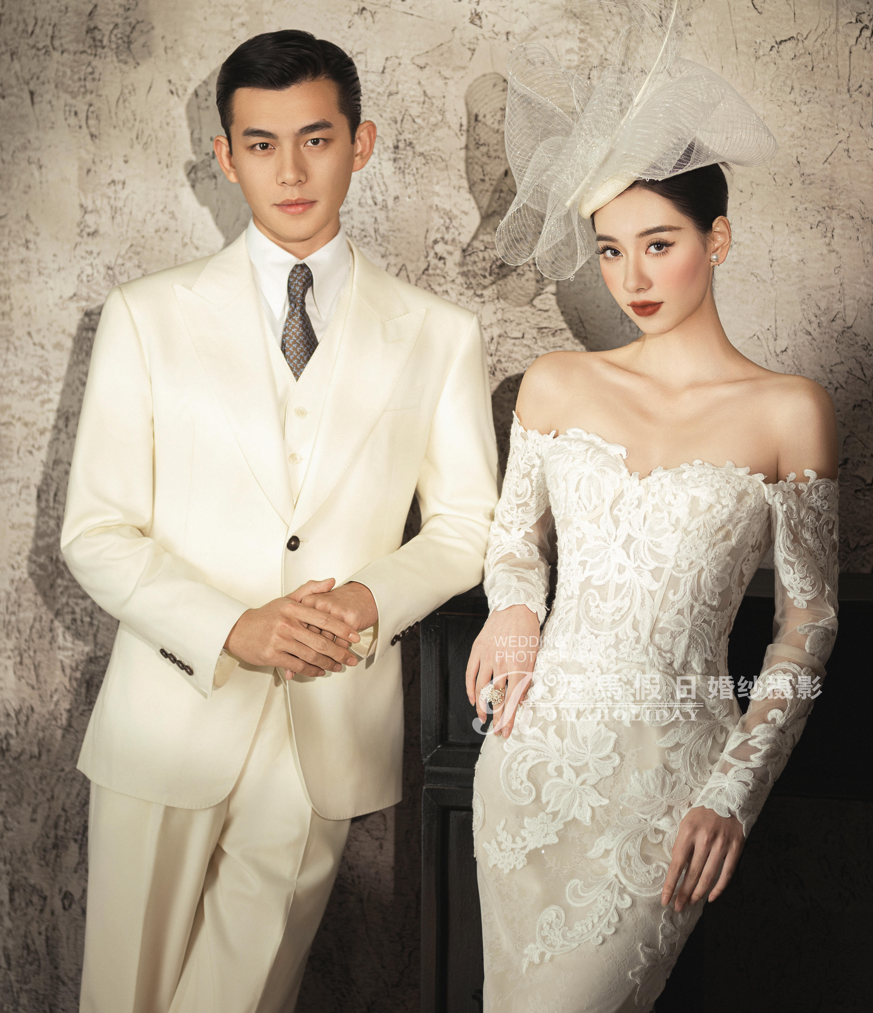 室內(nèi)魚尾風(fēng)婚紗照