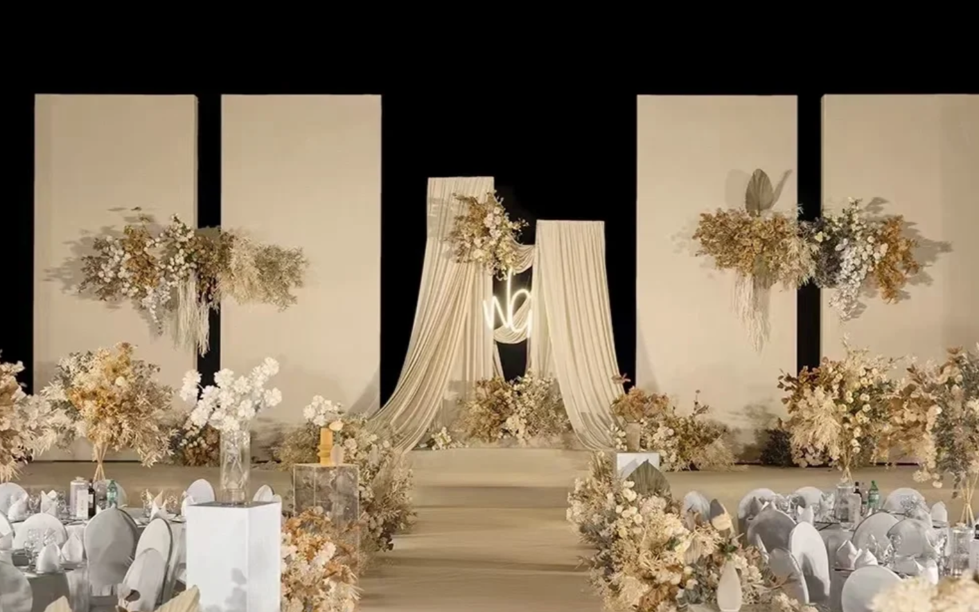 丽匠婚礼 属于酒店的小预算