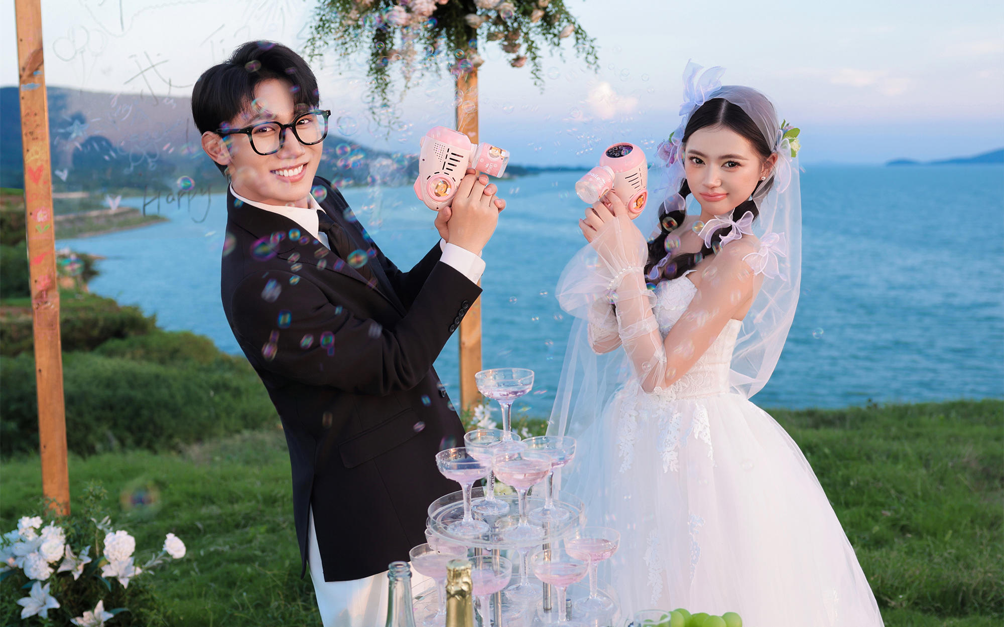 夏天的風??海邊的你??是我心動的全部理由