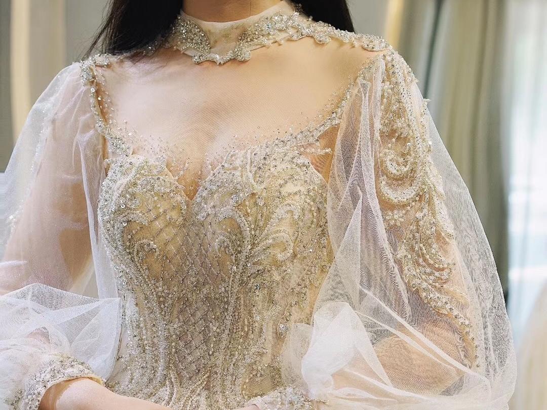 【人气推荐】森系清新梦幻奢华婚礼 13套服装