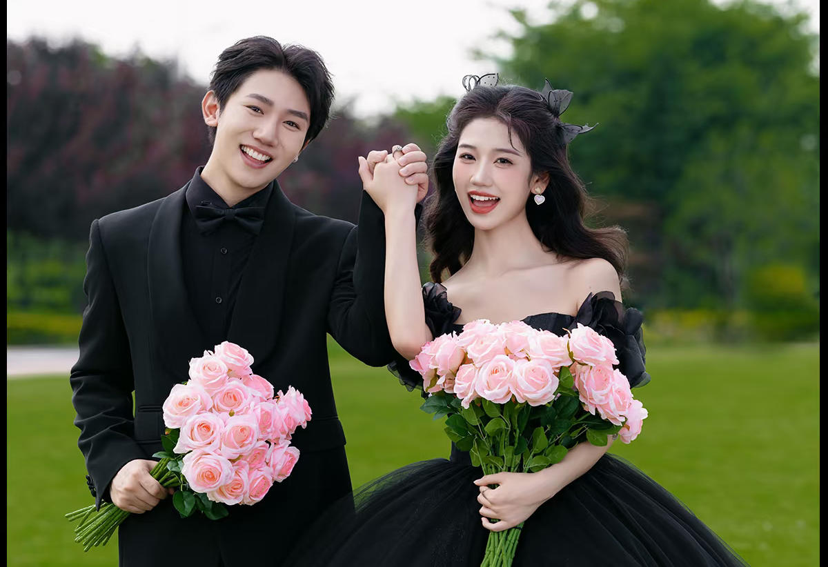 【優(yōu)格】森林玫瑰 夢(mèng)幻黑紗森系草坪婚紗照來(lái)啦！