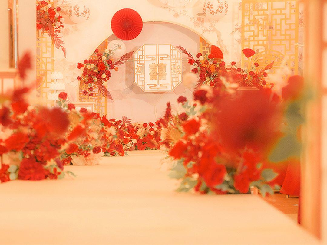 【东成婚礼-高端定制】现在预约·一对一为您服务