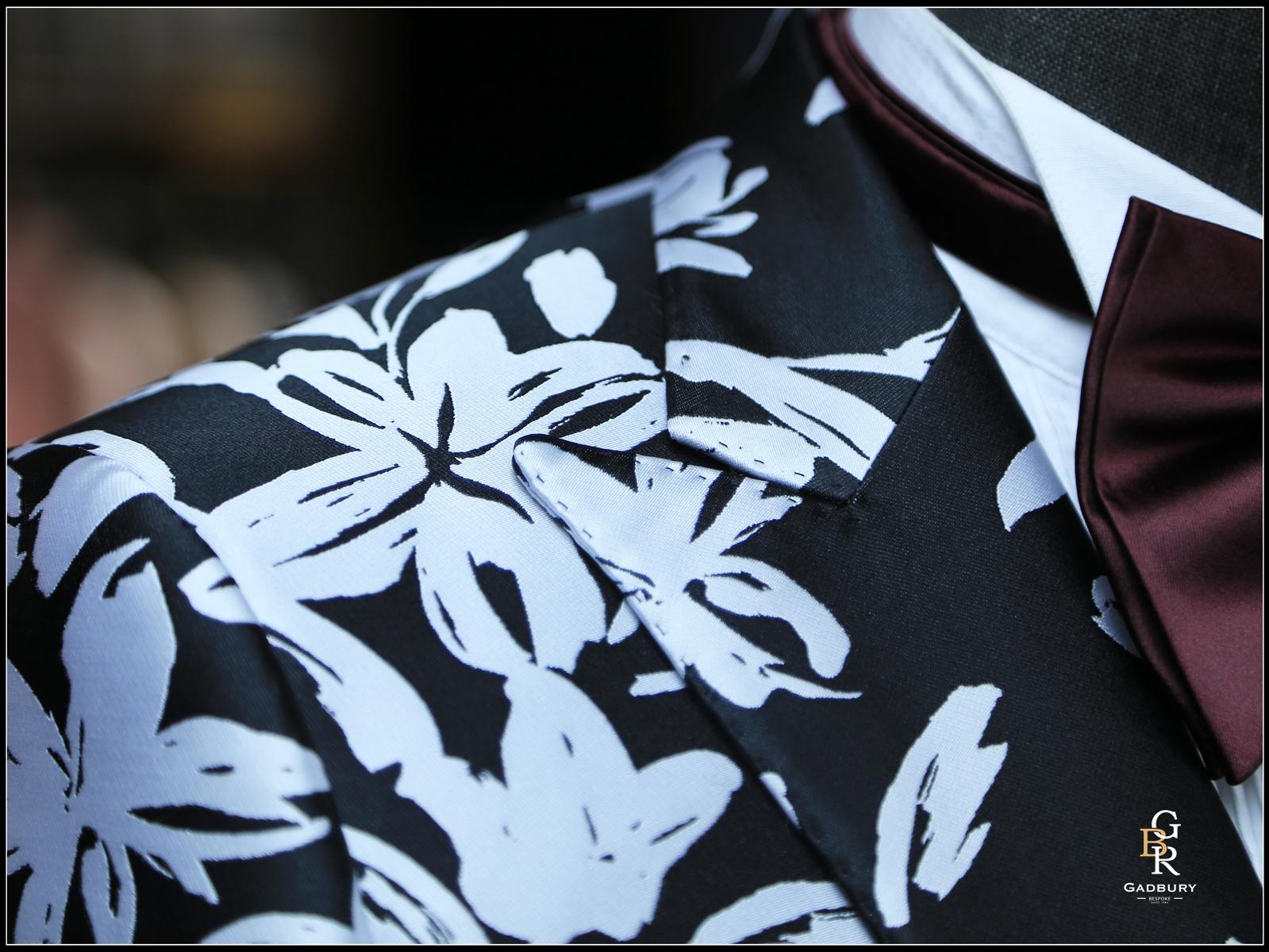 【永恒系列】百合优雅品质黑白提花西服