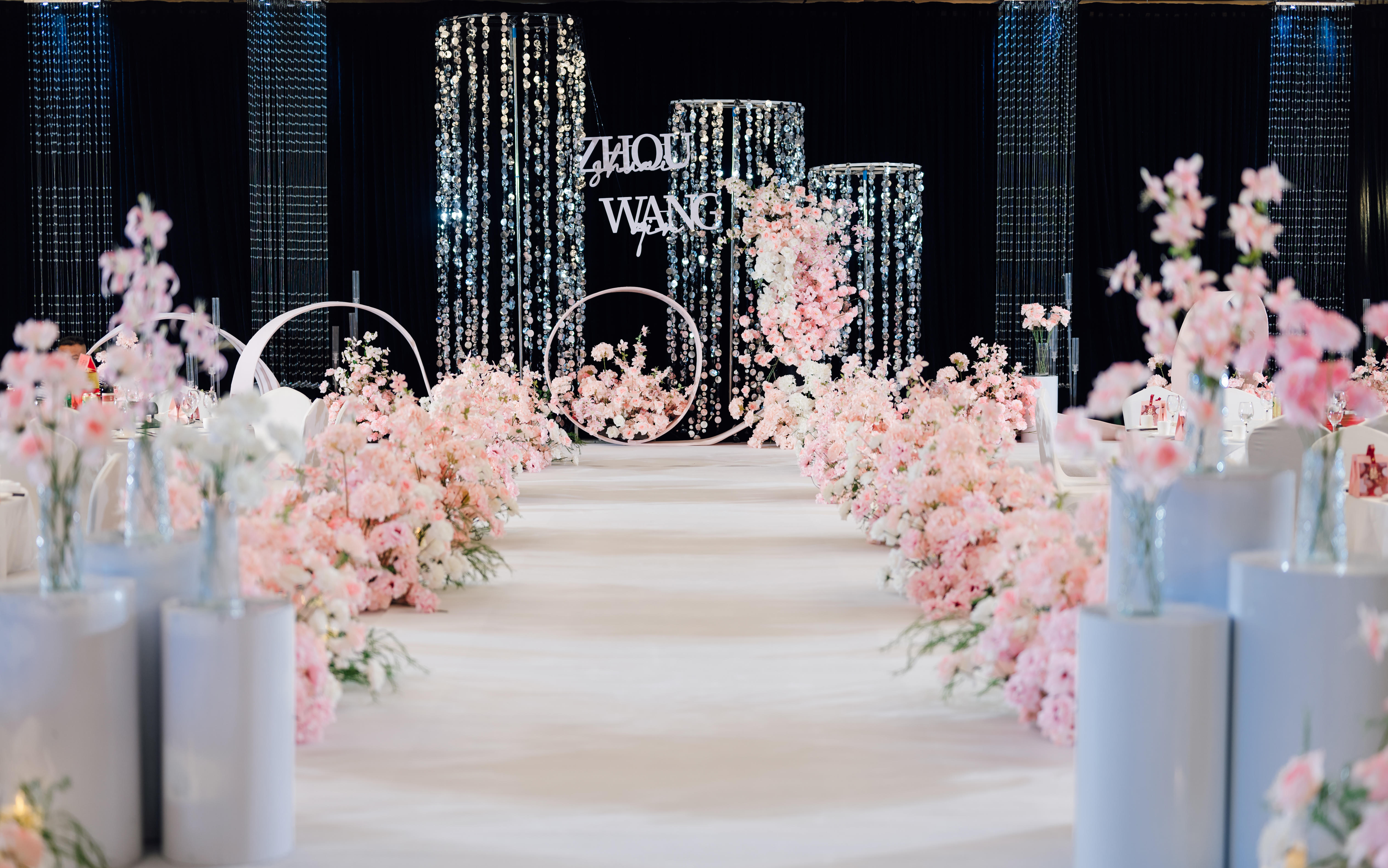 上禧｜粉白系水晶装点奢华婚典