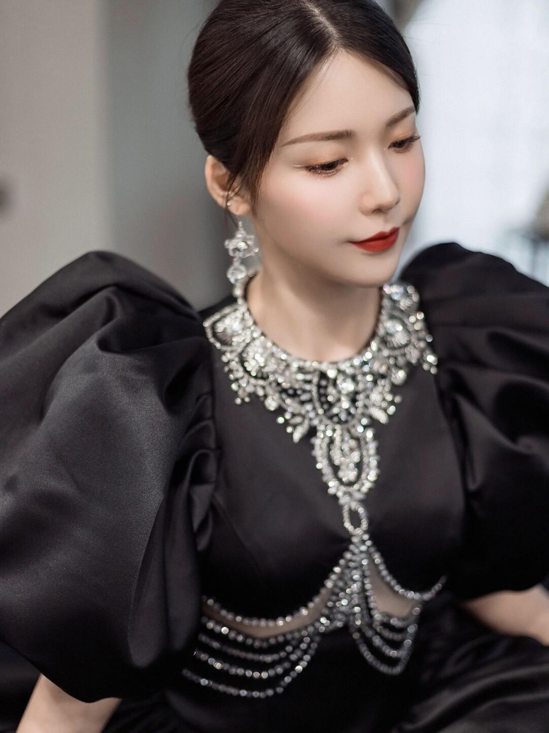 【倾城纪订婚跟妆】        财阀千金妆