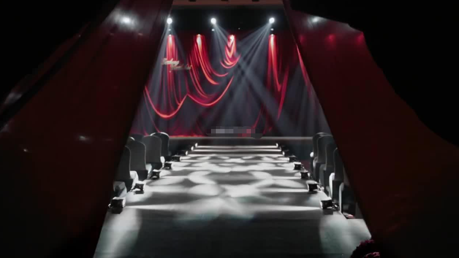 红黑奢宴💥，一场穿越时空的爱之盛典✨  当经